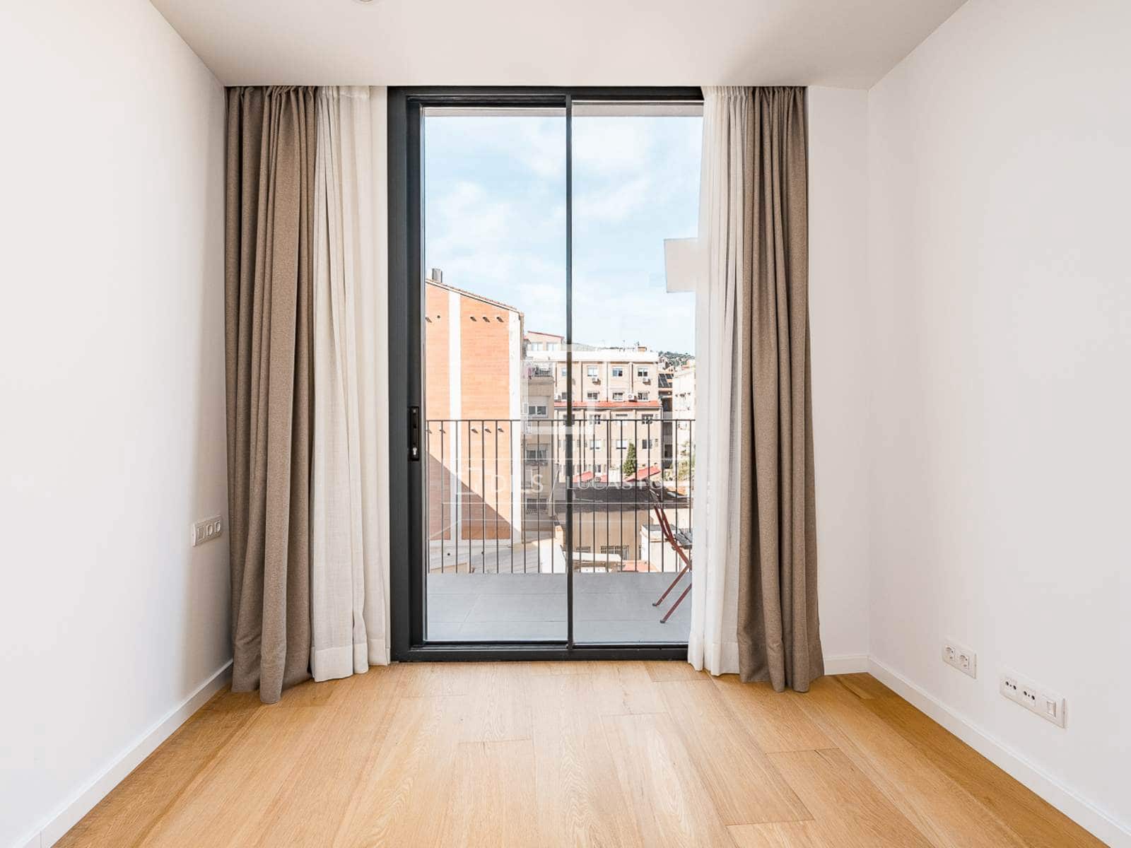 Ático de 3 habitaciones en Barcelona ciudad en venta con piscina garaje - 1.350.000 € (Ref: 9626827)