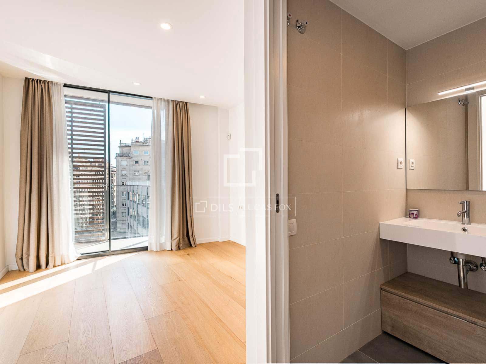 Ático de 3 habitaciones en Barcelona ciudad en venta con piscina garaje - 1.350.000 € (Ref: 9626827)
