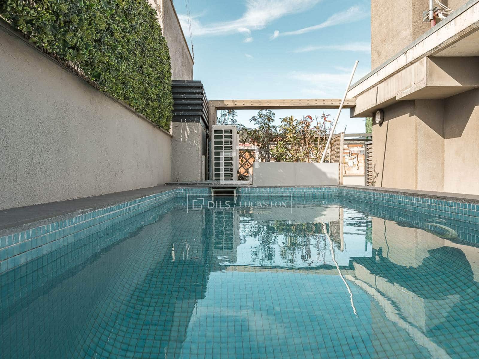 Ático de 3 habitaciones en Barcelona ciudad en venta con piscina garaje - 1.350.000 € (Ref: 9626827)