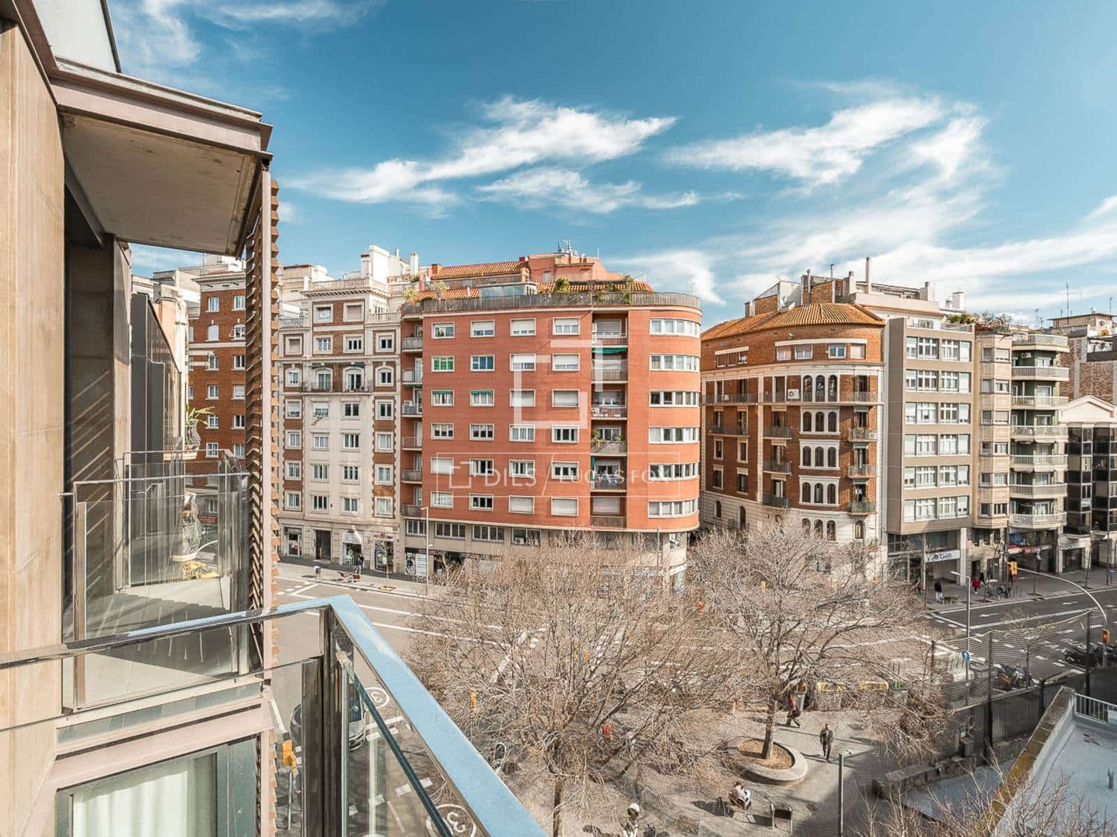 Ático de 3 habitaciones en Barcelona ciudad en venta con piscina garaje - 1.350.000 € (Ref: 9626827)