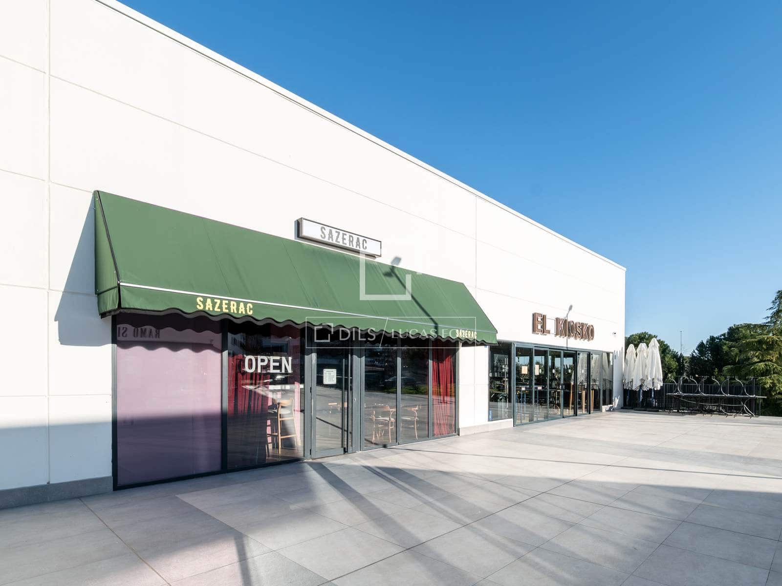 4 bedroom Villa for sale in Madrid city with pool garage - € 1,375,000 (Ref: 9626828)