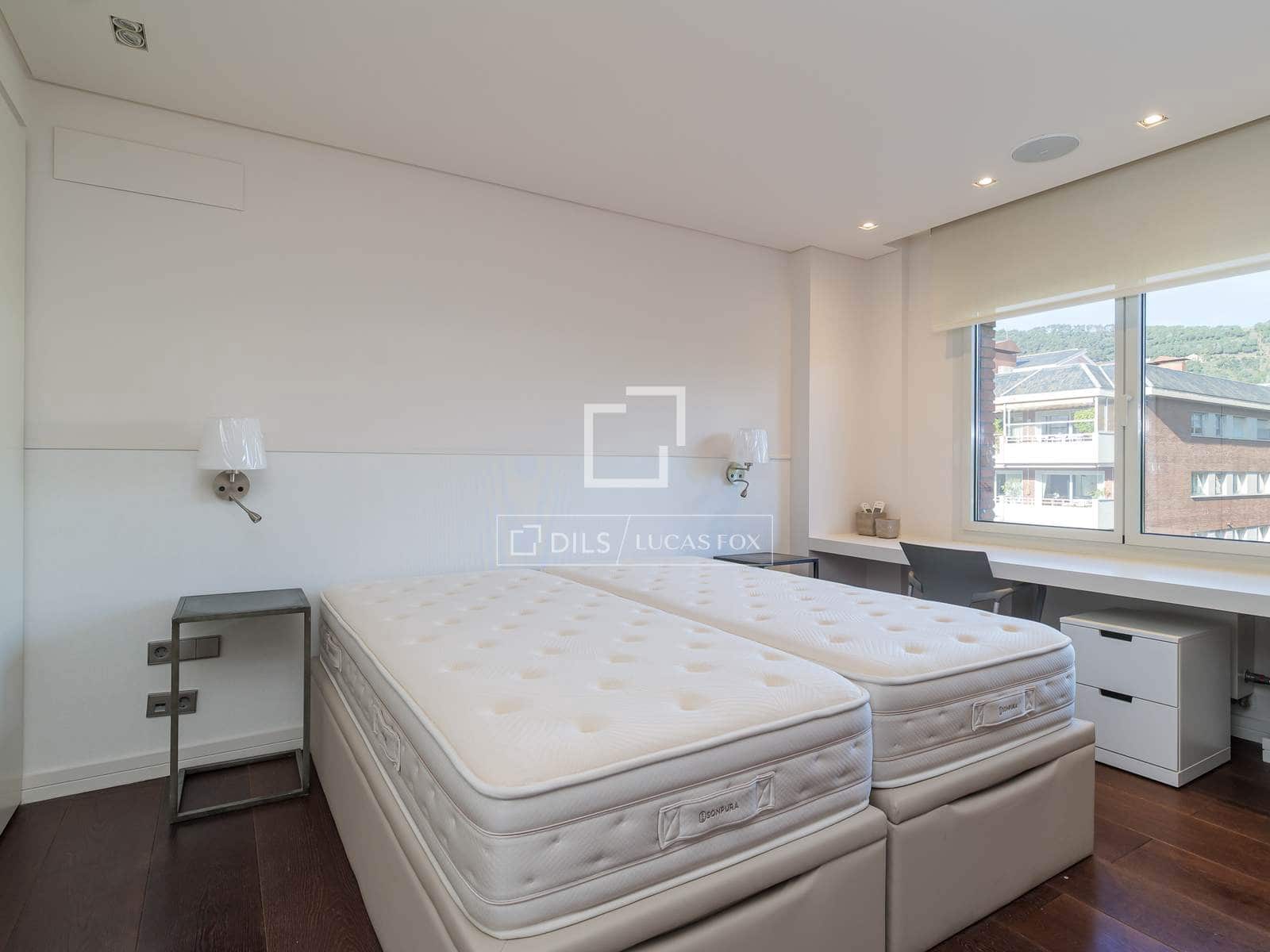 3 bedroom Apartment for rent in Barcelona city with pool garage - € 9,750 (Ref: 9628126)
