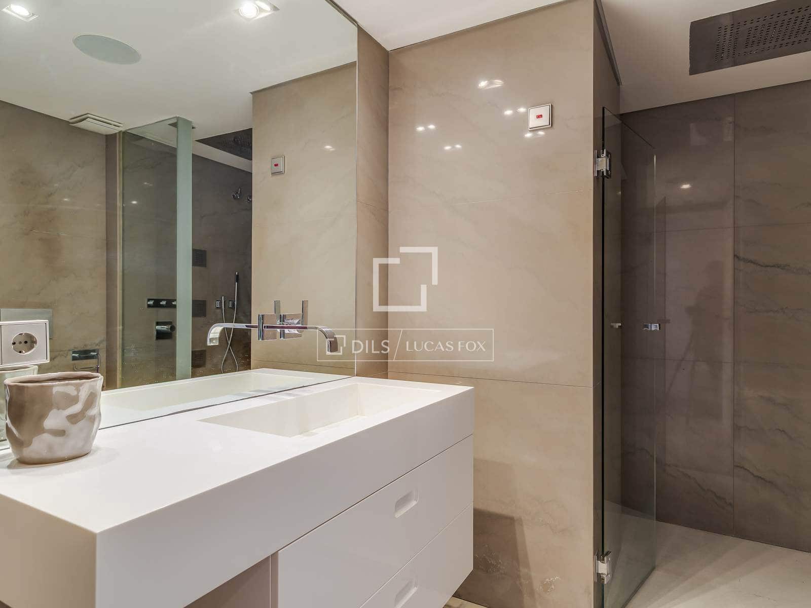 3 bedroom Apartment for rent in Barcelona city with pool garage - € 9,750 (Ref: 9628126)