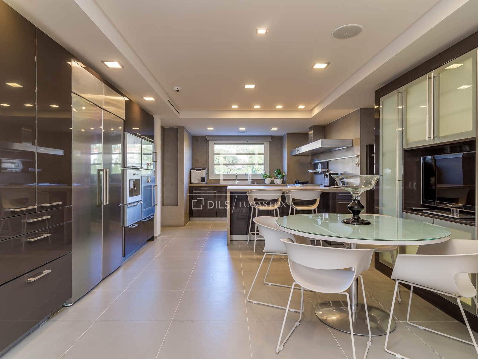 3 bedroom Apartment for rent in Barcelona city with pool garage - € 9,750 (Ref: 9628126)