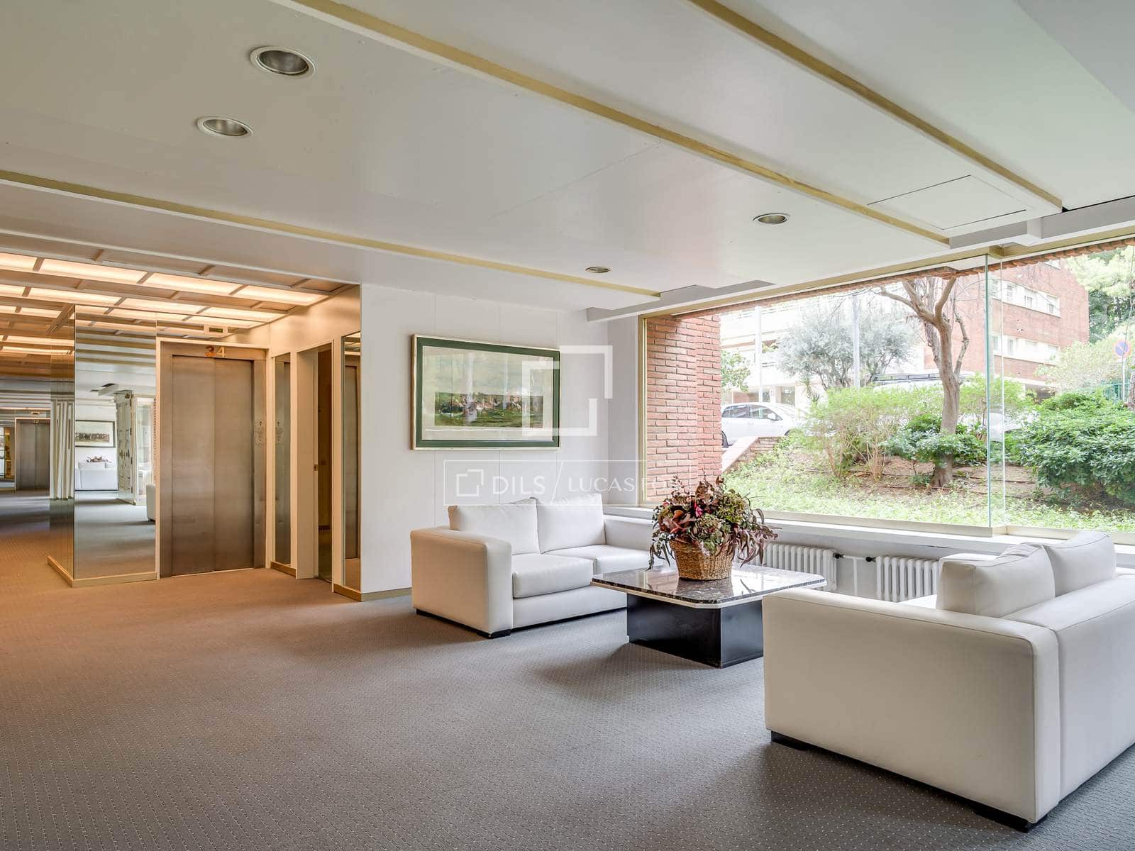 3 bedroom Apartment for rent in Barcelona city with pool garage - € 9,750 (Ref: 9628126)