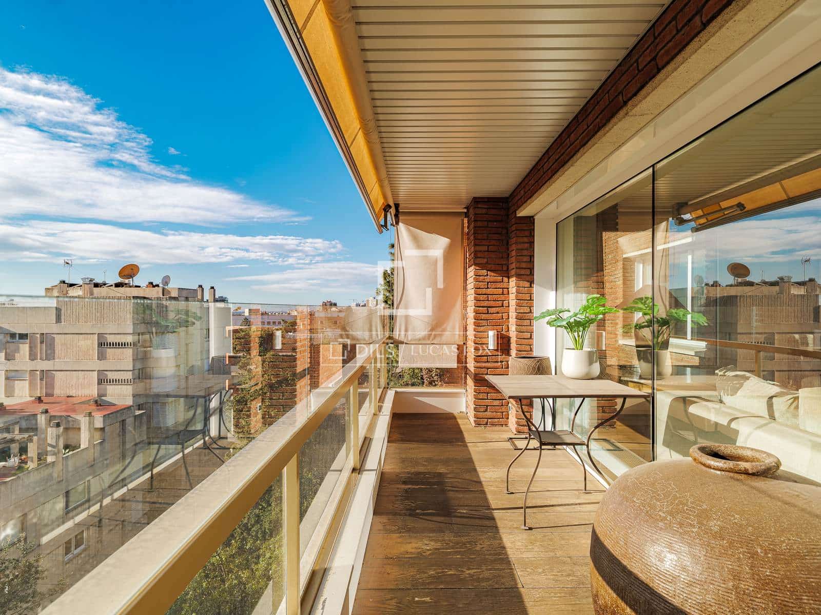 3 bedroom Apartment for rent in Barcelona city with pool garage - € 9,750 (Ref: 9628126)