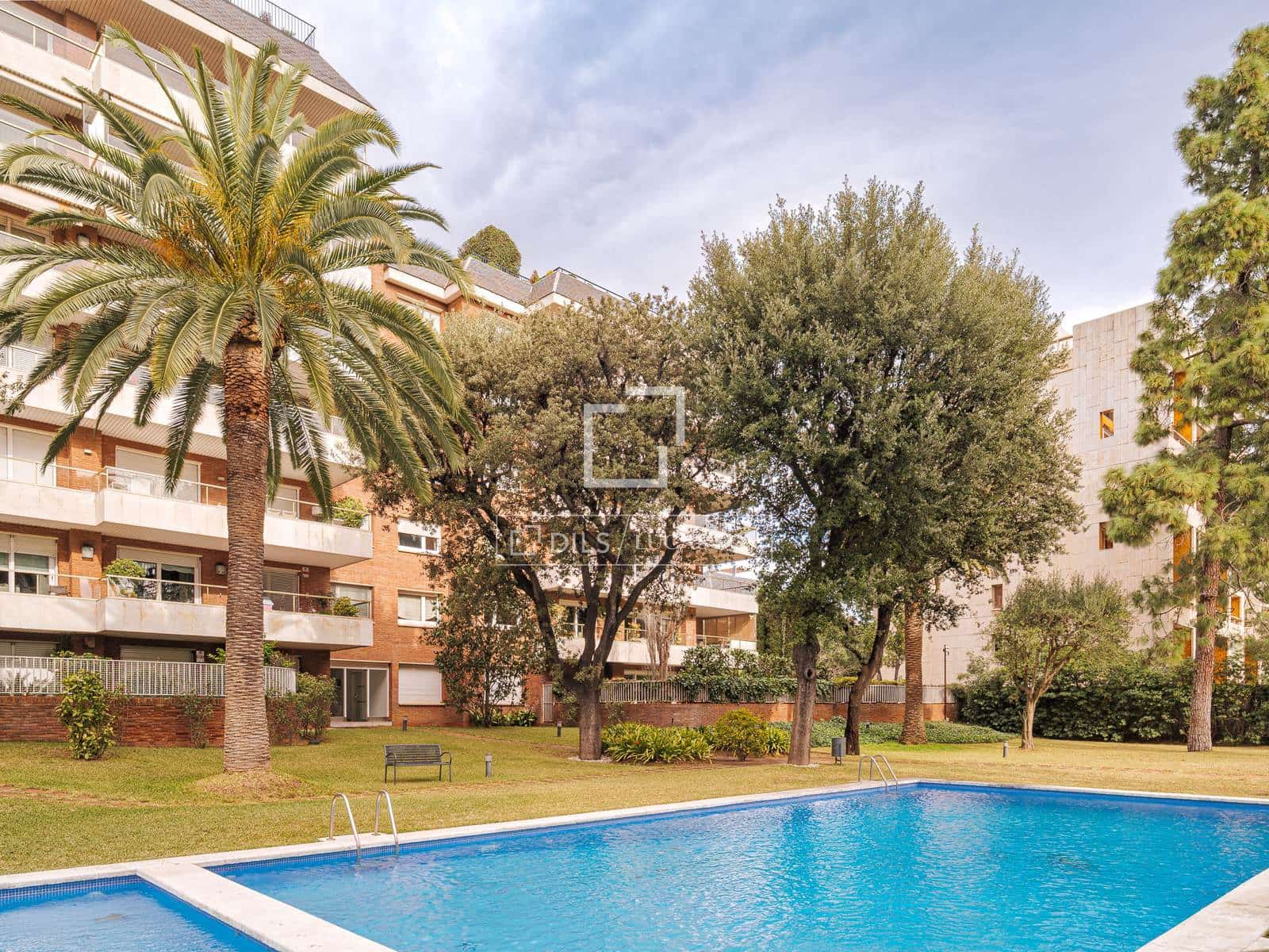 3 bedroom Apartment for rent in Barcelona city with pool garage - € 9,750 (Ref: 9628126)