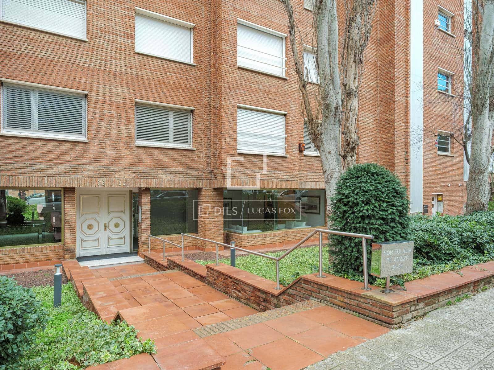 3 bedroom Apartment for rent in Barcelona city with pool garage - € 9,750 (Ref: 9628126)