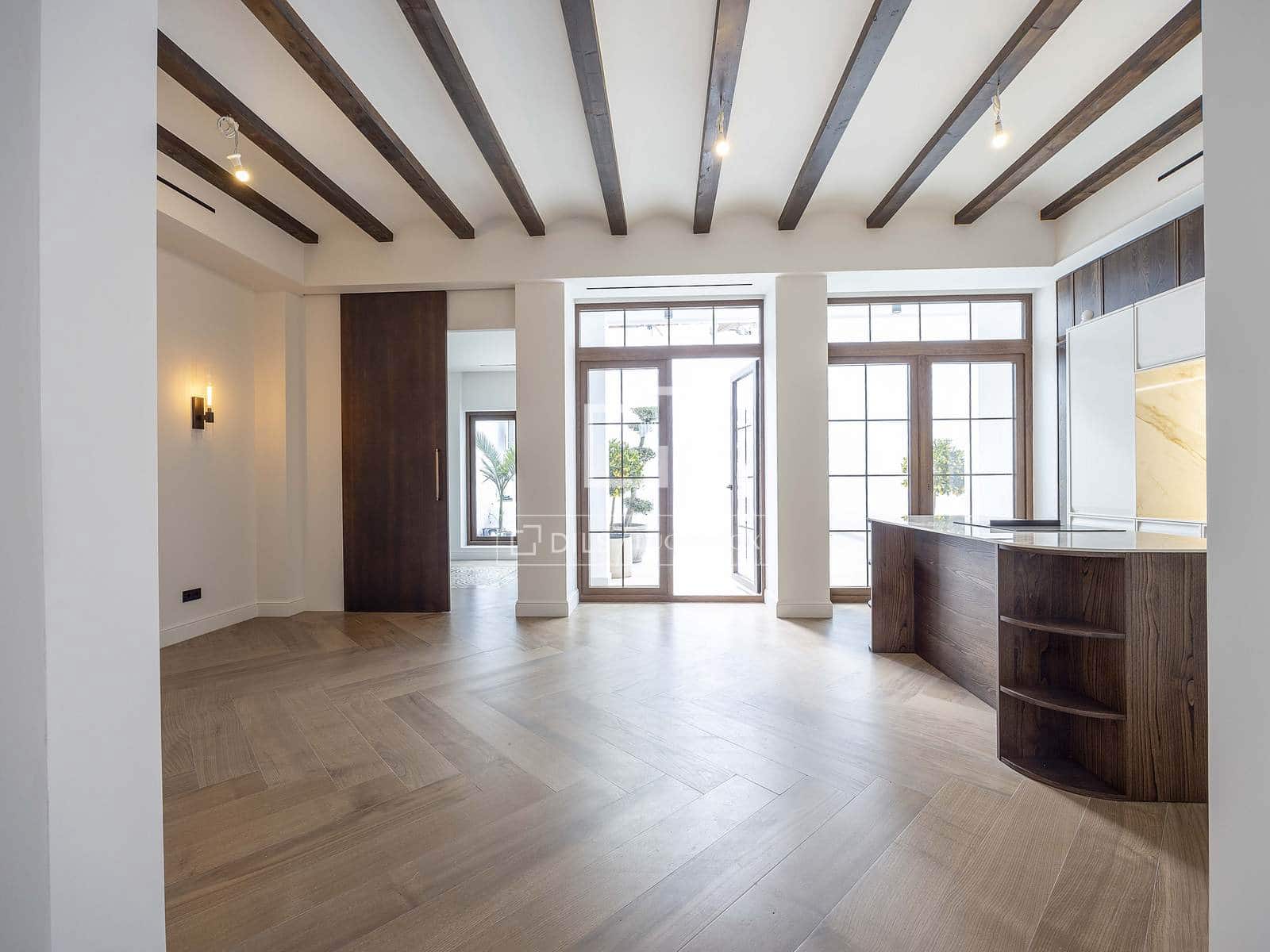 2 Zimmer Apartment zu verkaufen in Valencia Stadt mit Pool - 760.000 € (Ref: 9628128)