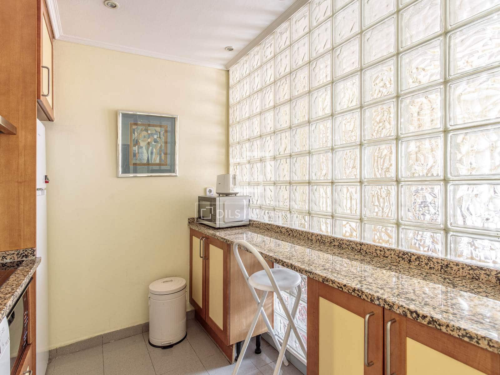 2 makuuhuone Huoneisto vuokrattavana paikassa Madrid kaupunki - 2 000 € (Ref: 9628131)