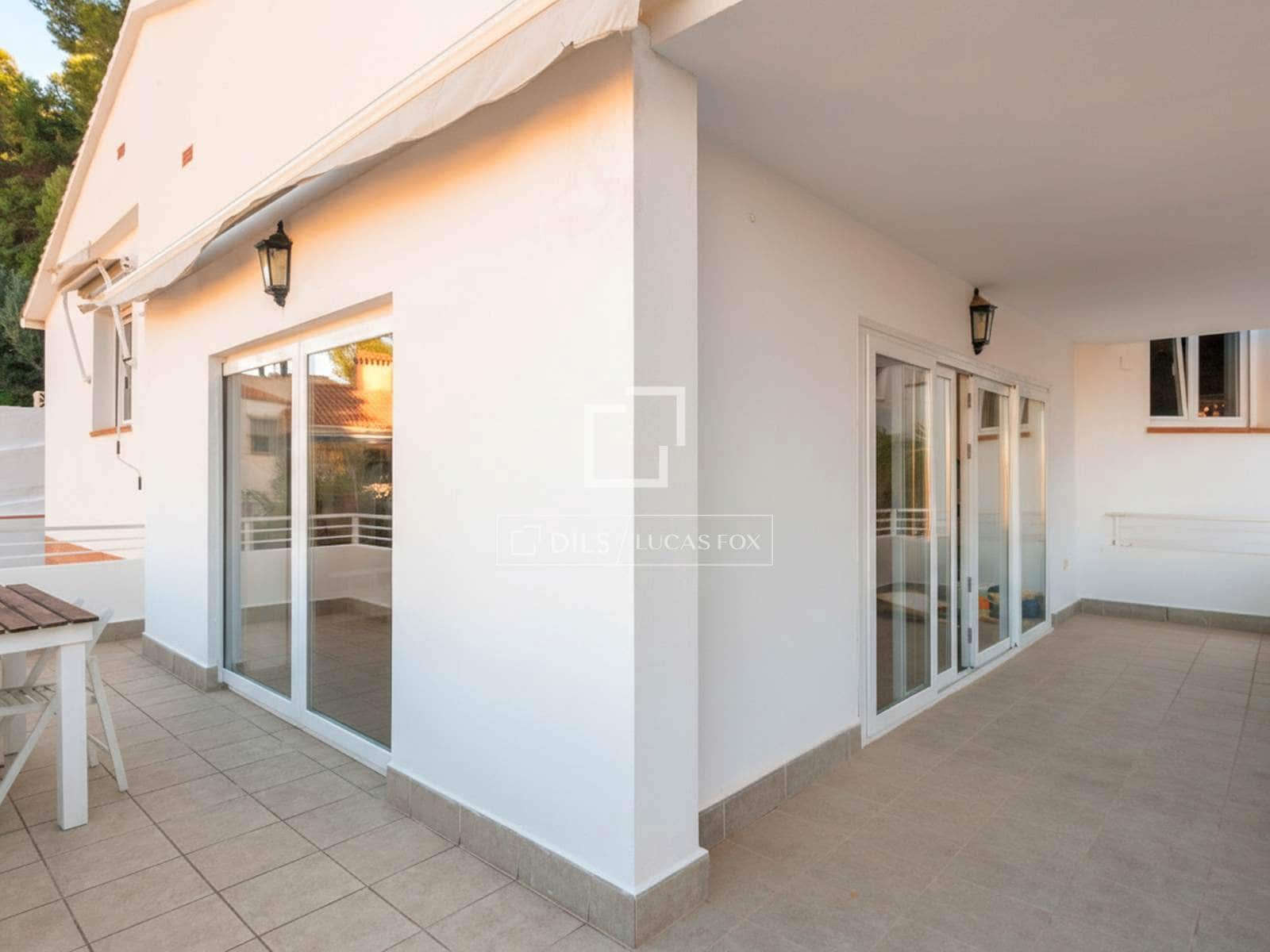 7 makuuhuone Huvila myytävänä paikassa Malaga kaupunki mukana uima-altaan 
autotalli - 1 100 000 € (Ref: 9628132)