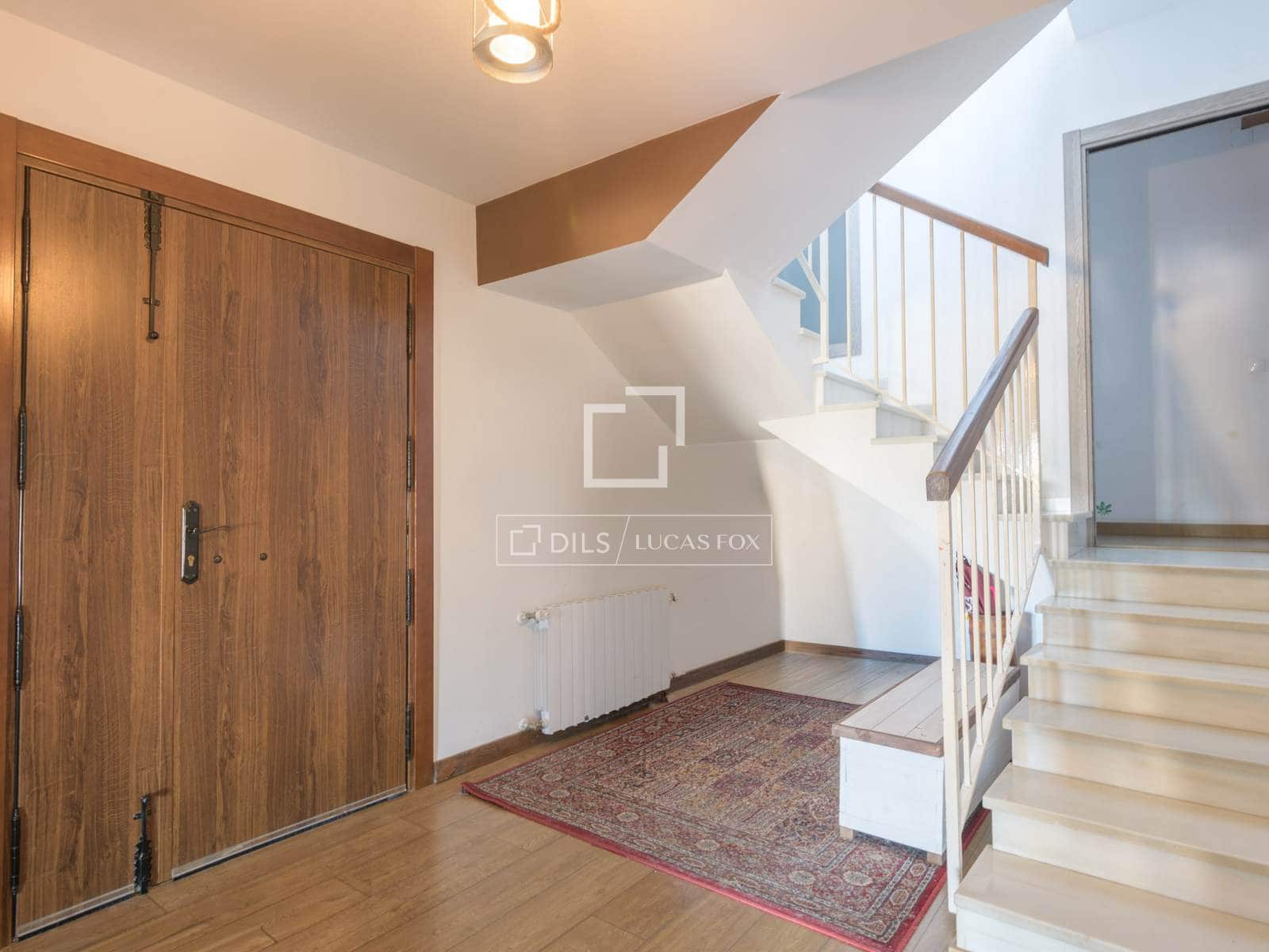 7 makuuhuone Huvila myytävänä paikassa Malaga kaupunki mukana uima-altaan 
autotalli - 1 100 000 € (Ref: 9628132)