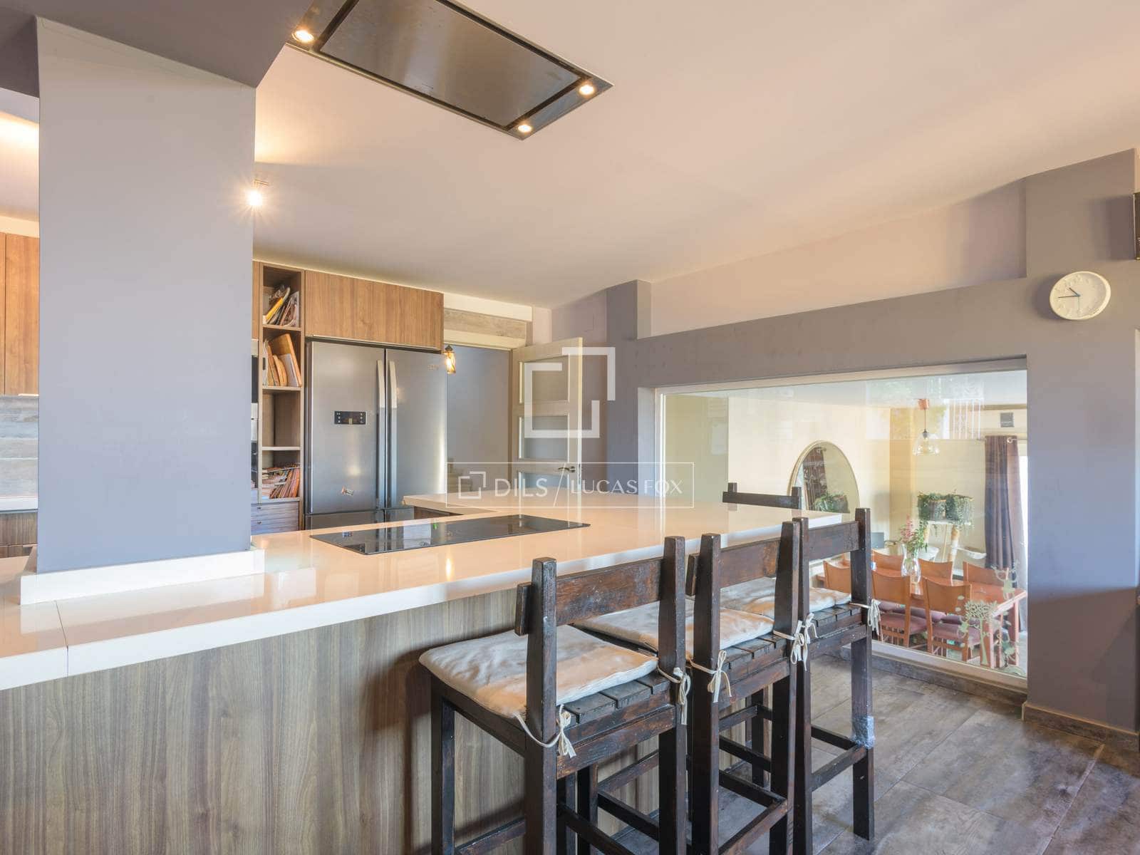 7 makuuhuone Huvila myytävänä paikassa Malaga kaupunki mukana uima-altaan 
autotalli - 1 100 000 € (Ref: 9628132)