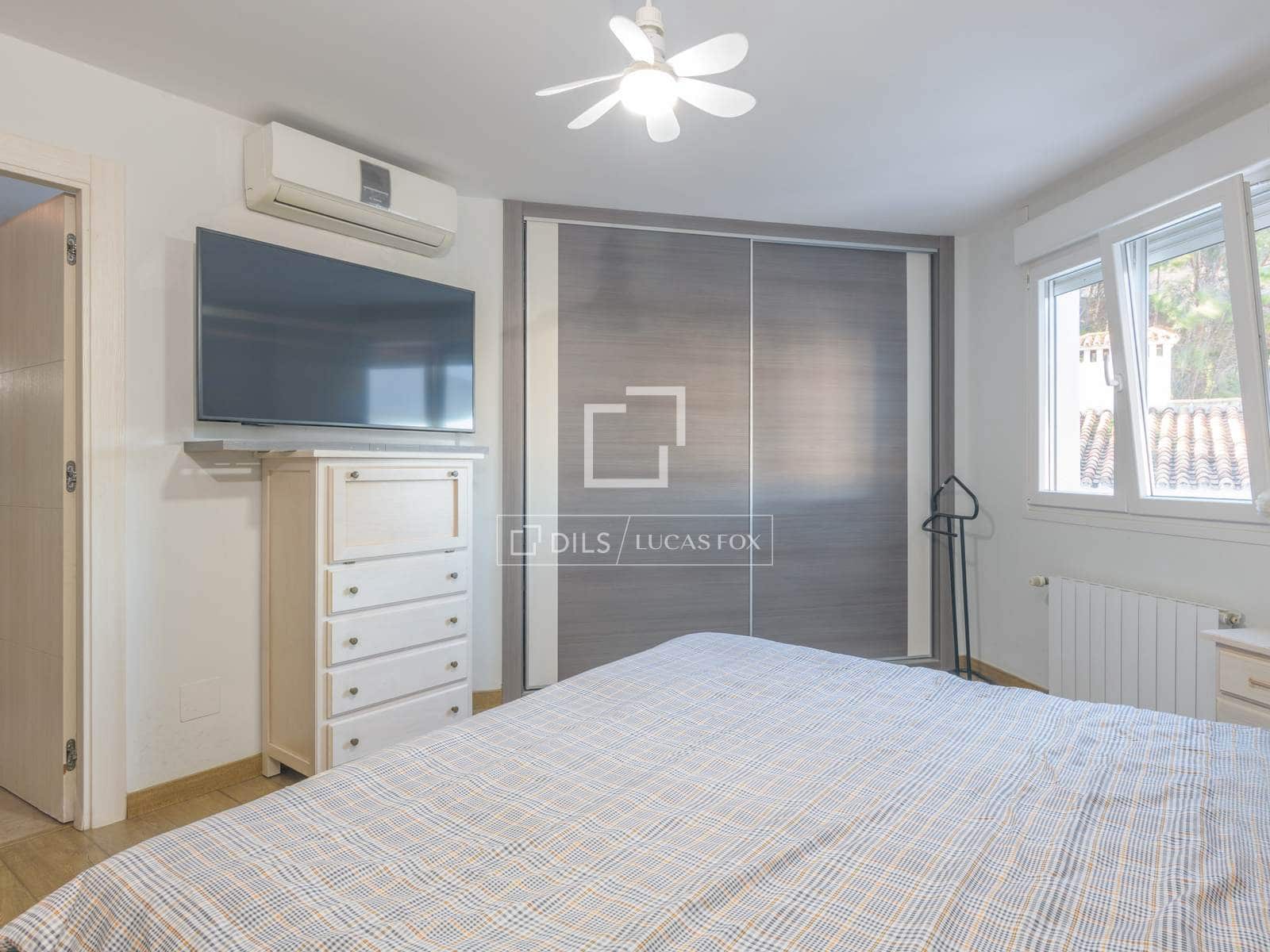 7 makuuhuone Huvila myytävänä paikassa Malaga kaupunki mukana uima-altaan 
autotalli - 1 100 000 € (Ref: 9628132)