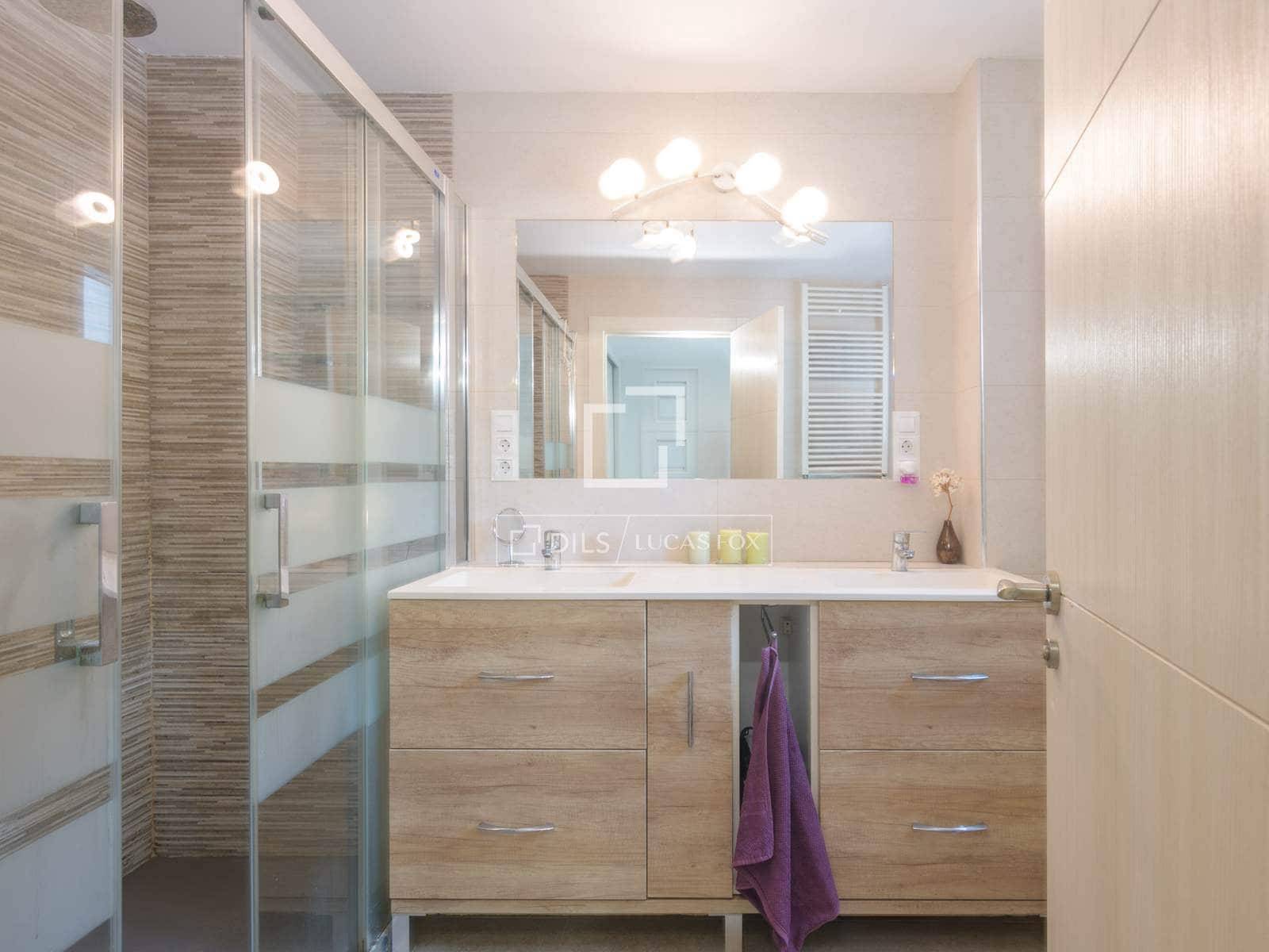 7 makuuhuone Huvila myytävänä paikassa Malaga kaupunki mukana uima-altaan 
autotalli - 1 100 000 € (Ref: 9628132)