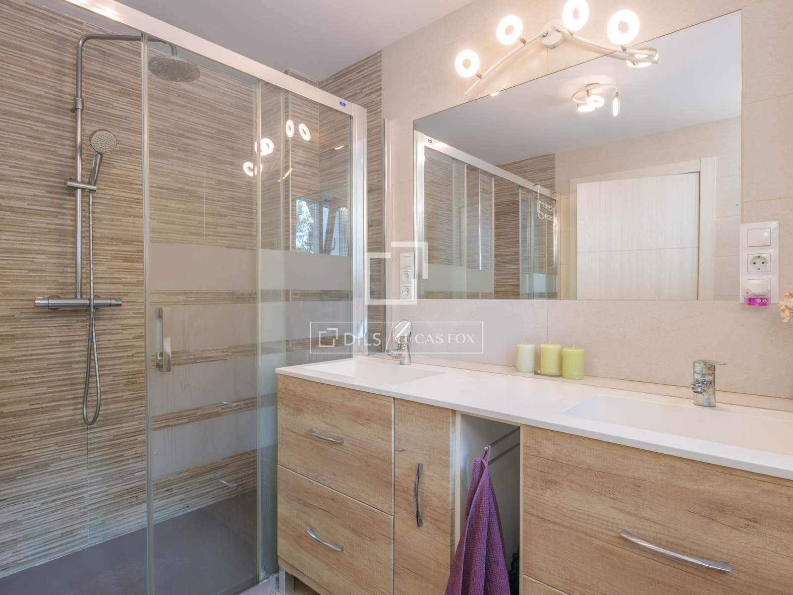 7 makuuhuone Huvila myytävänä paikassa Malaga kaupunki mukana uima-altaan 
autotalli - 1 100 000 € (Ref: 9628132)