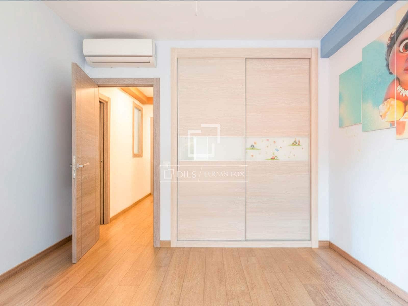 7 makuuhuone Huvila myytävänä paikassa Malaga kaupunki mukana uima-altaan 
autotalli - 1 100 000 € (Ref: 9628132)