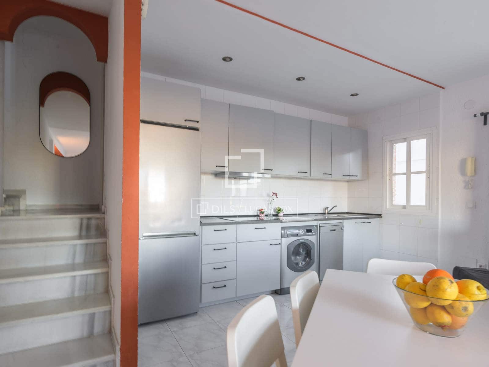 7 makuuhuone Huvila myytävänä paikassa Malaga kaupunki mukana uima-altaan 
autotalli - 1 100 000 € (Ref: 9628132)