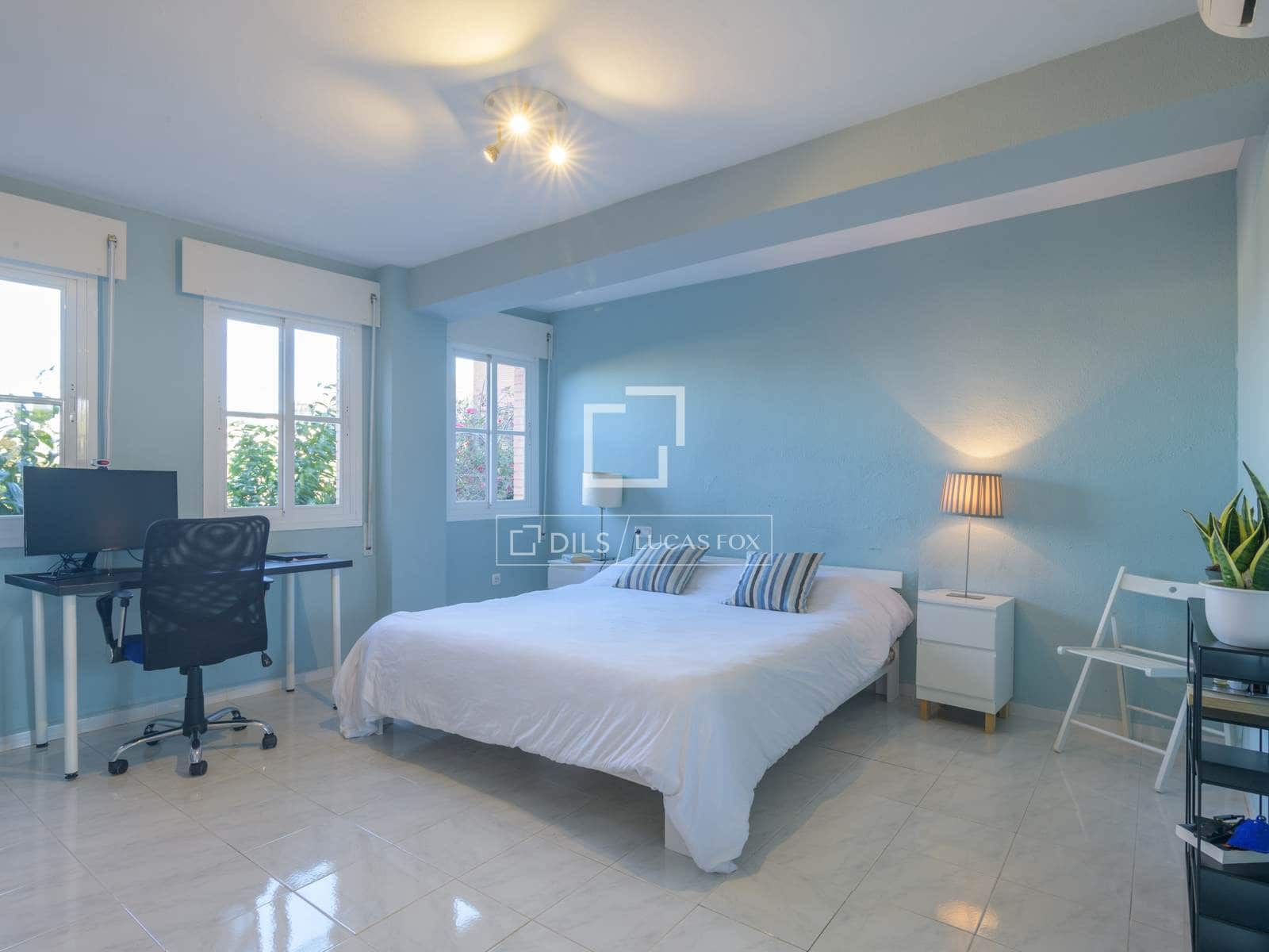 7 makuuhuone Huvila myytävänä paikassa Malaga kaupunki mukana uima-altaan 
autotalli - 1 100 000 € (Ref: 9628132)