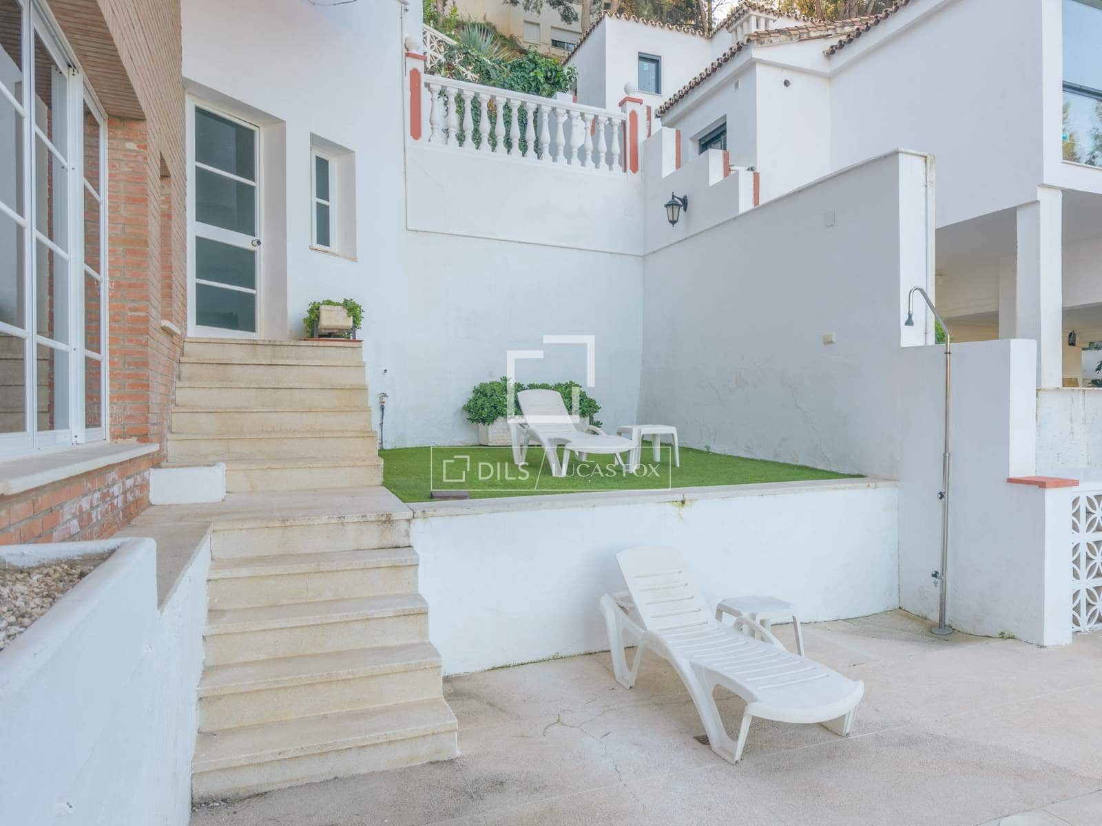 7 makuuhuone Huvila myytävänä paikassa Malaga kaupunki mukana uima-altaan 
autotalli - 1 100 000 € (Ref: 9628132)