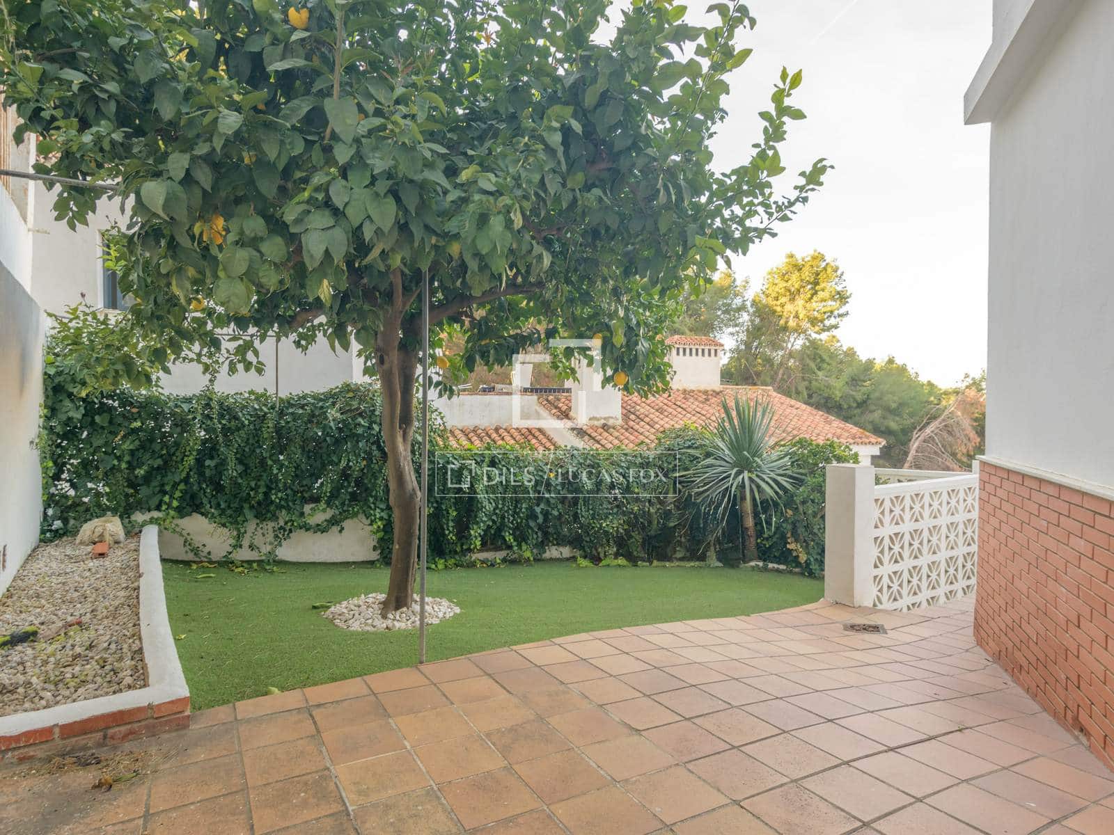 7 makuuhuone Huvila myytävänä paikassa Malaga kaupunki mukana uima-altaan 
autotalli - 1 100 000 € (Ref: 9628132)