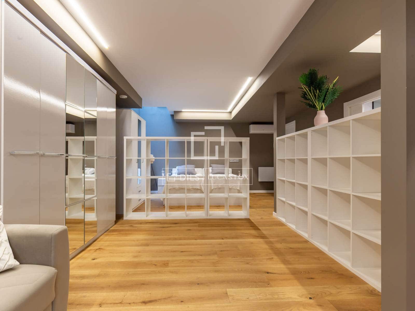 3 makuuhuone Huvila vuokrattavana paikassa Esplugues de Llobregat mukana uima-altaan 
autotalli - 4 500 € (Ref: 9628279)