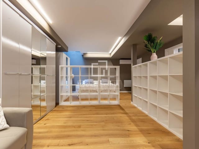 3 makuuhuone Huvila vuokrattavana paikassa Esplugues de Llobregat mukana uima-altaan 
autotalli - 4 500 € (Ref: 9628279)