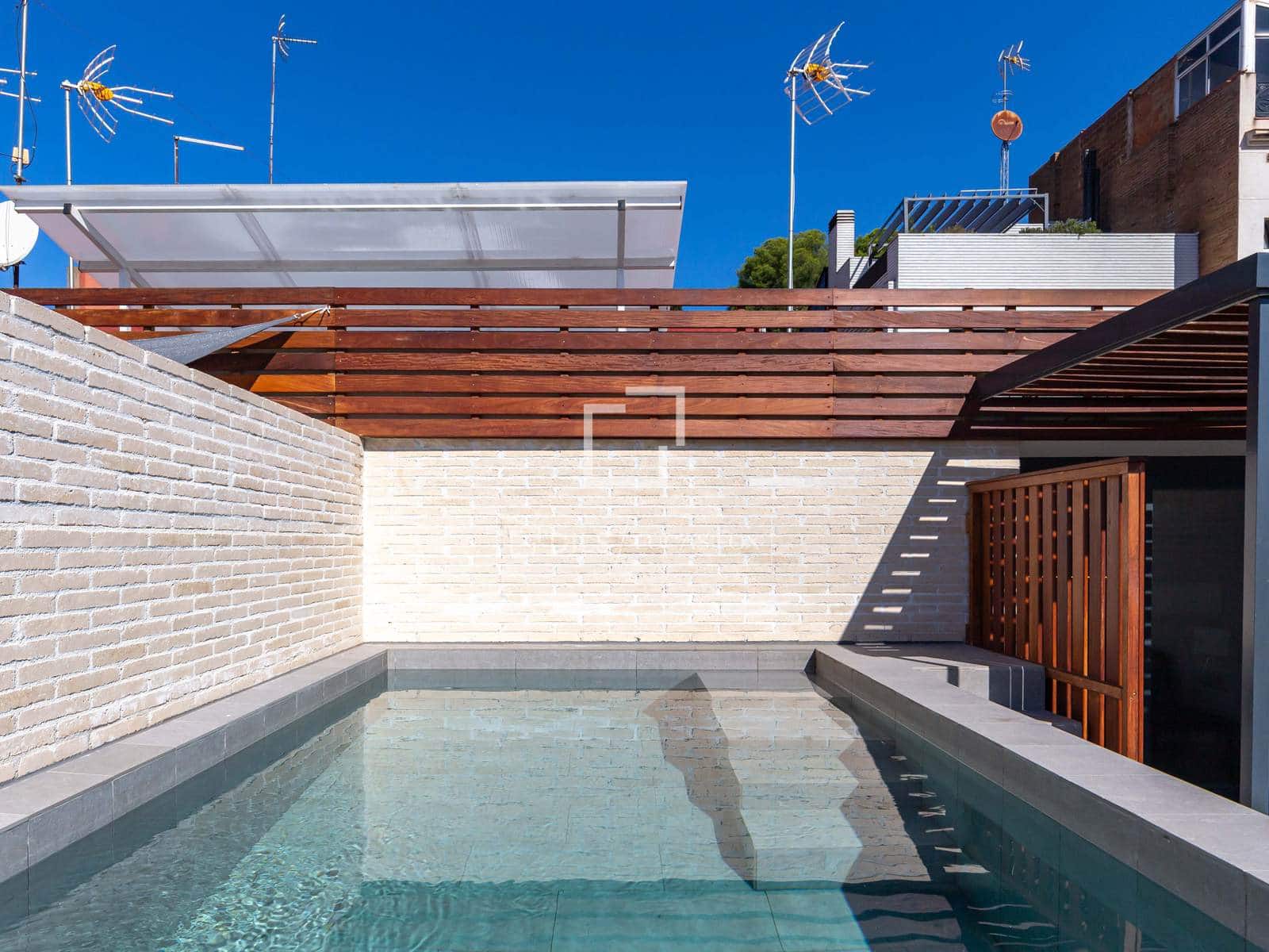 3 makuuhuone Huvila vuokrattavana paikassa Esplugues de Llobregat mukana uima-altaan 
autotalli - 4 500 € (Ref: 9628279)