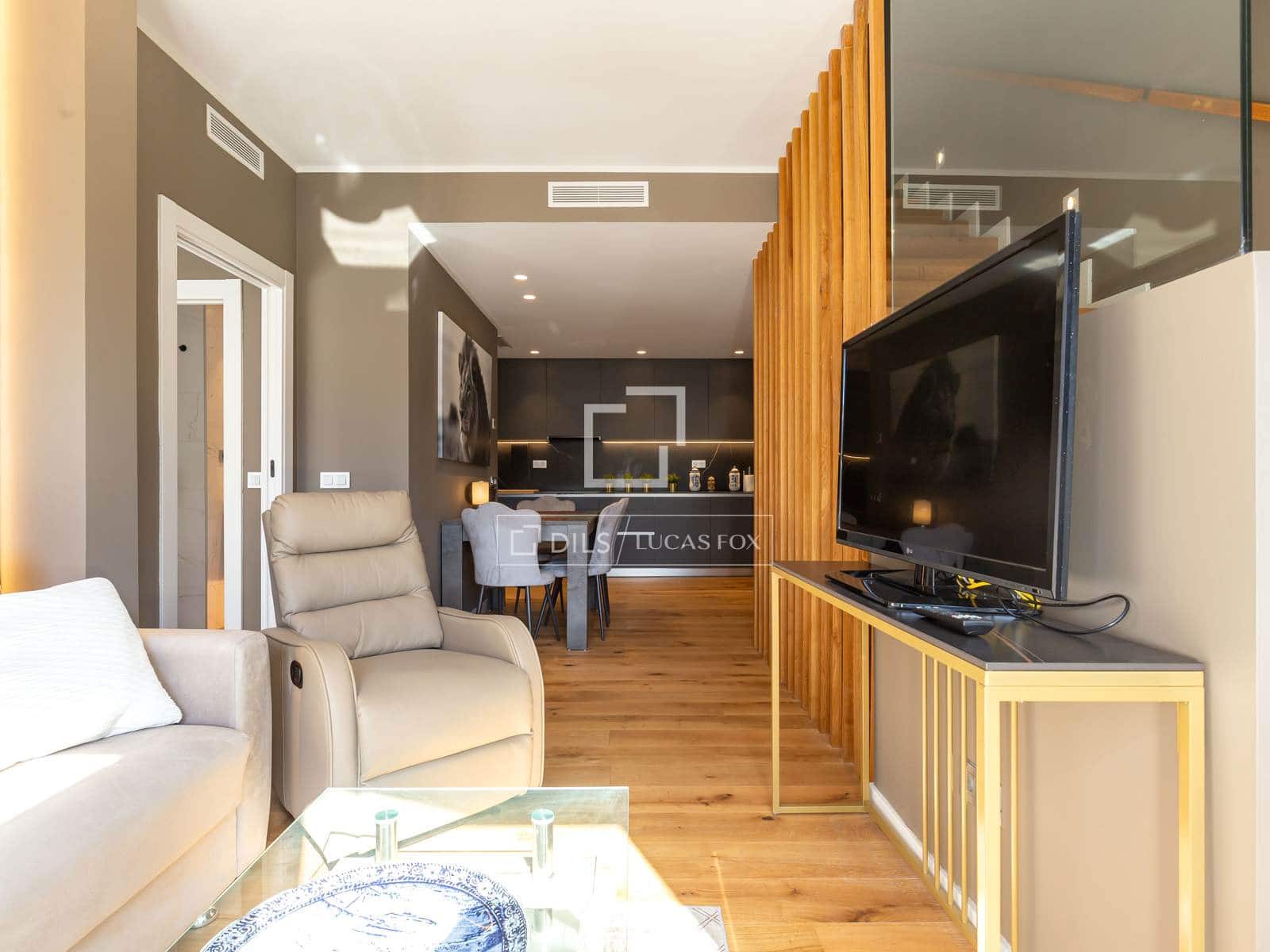 3 makuuhuone Huvila vuokrattavana paikassa Esplugues de Llobregat mukana uima-altaan 
autotalli - 4 500 € (Ref: 9628279)