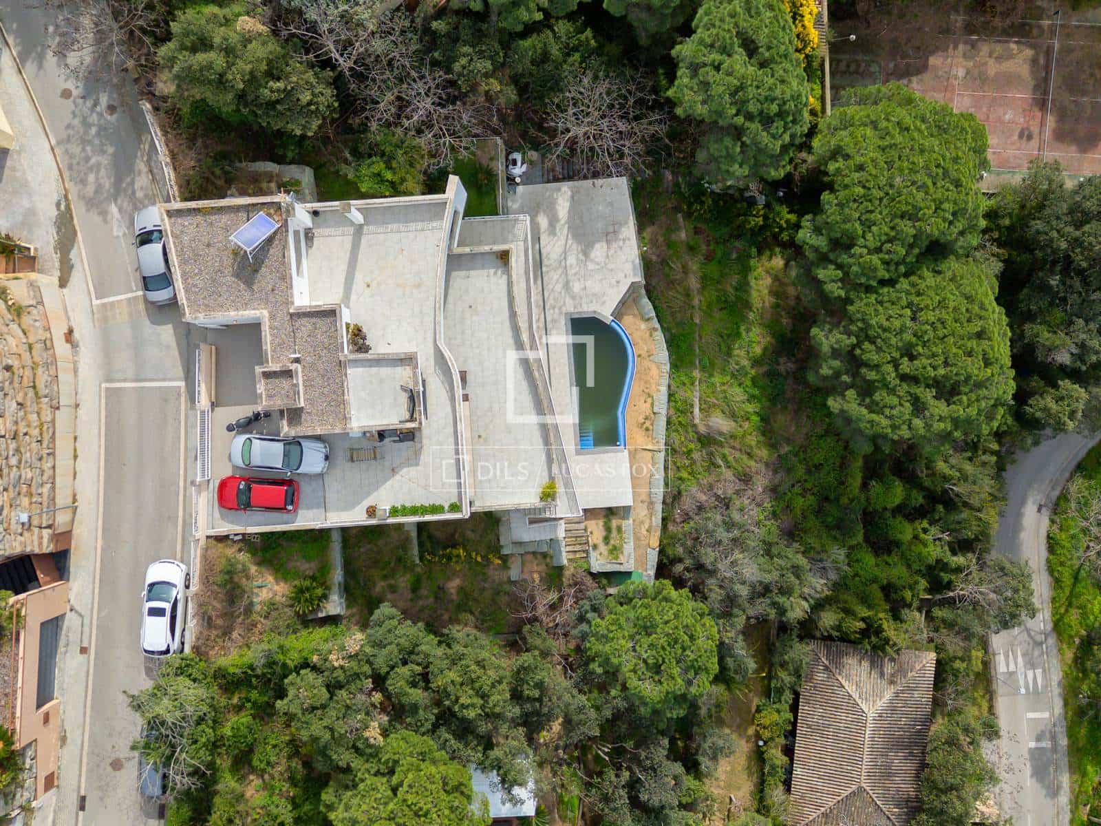 3 sypialnia Willa na sprzedaż w Lloret de Mar z basenem garażem - 690 000 € (Ref: 9628371)