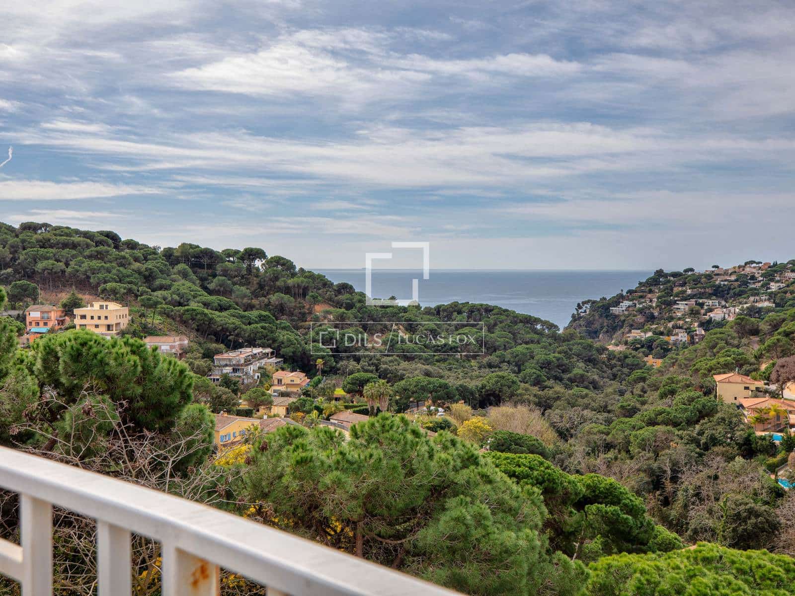 3 sypialnia Willa na sprzedaż w Lloret de Mar z basenem garażem - 690 000 € (Ref: 9628371)