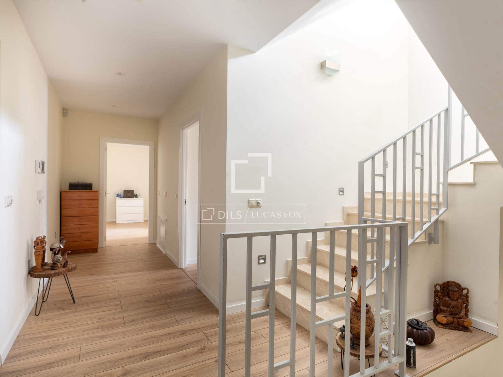 3 sypialnia Willa na sprzedaż w Lloret de Mar z basenem garażem - 690 000 € (Ref: 9628371)