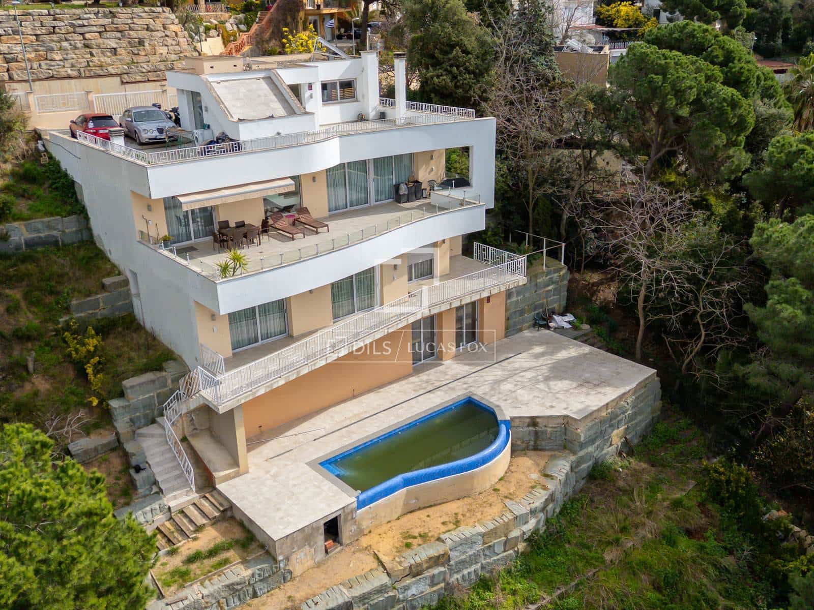 3 sypialnia Willa na sprzedaż w Lloret de Mar z basenem garażem - 690 000 € (Ref: 9628371)