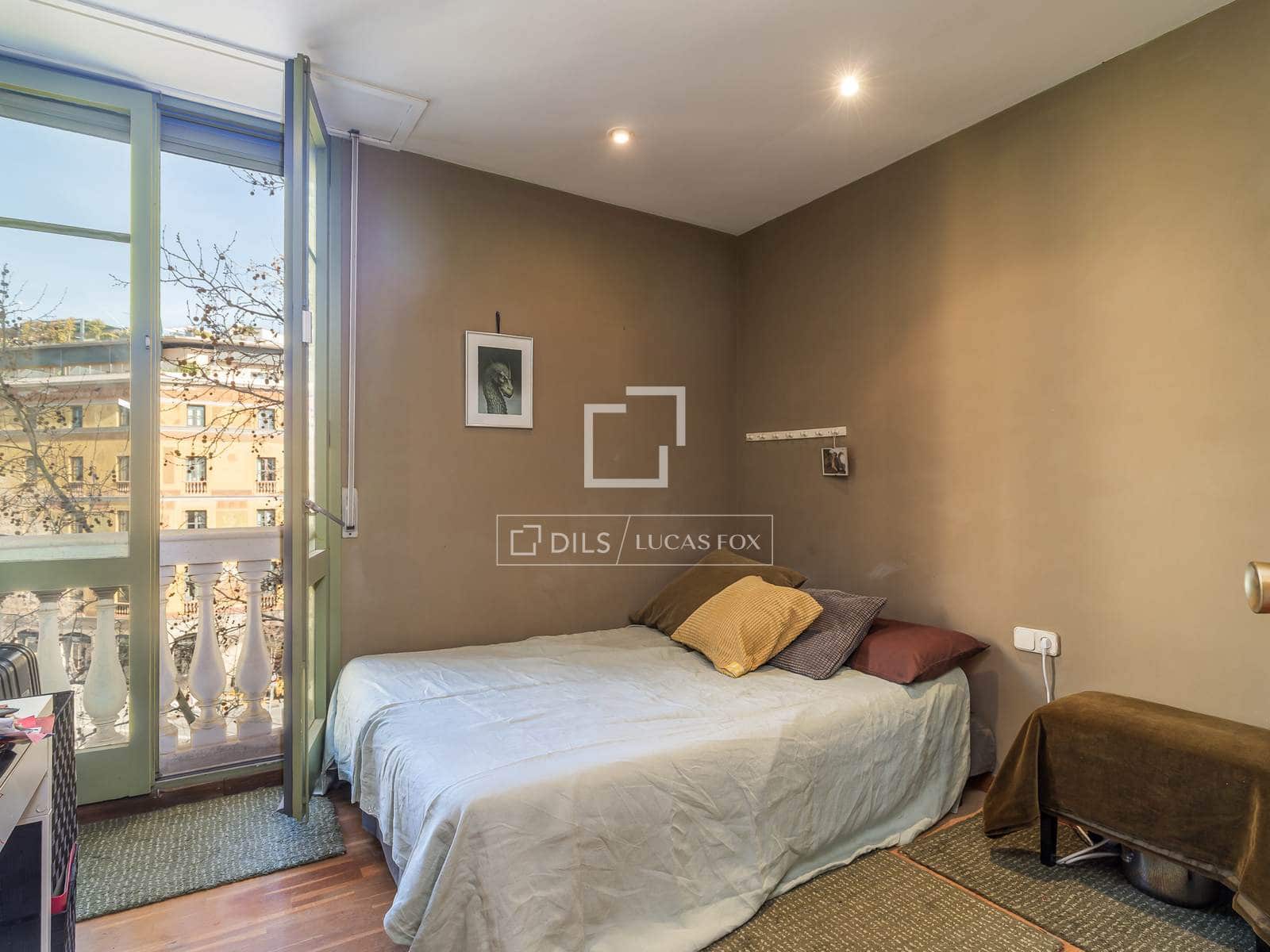 3 slaapkamer Appartement te koop in Barcelona stad met garage - € 795.000 (Ref: 9629233)