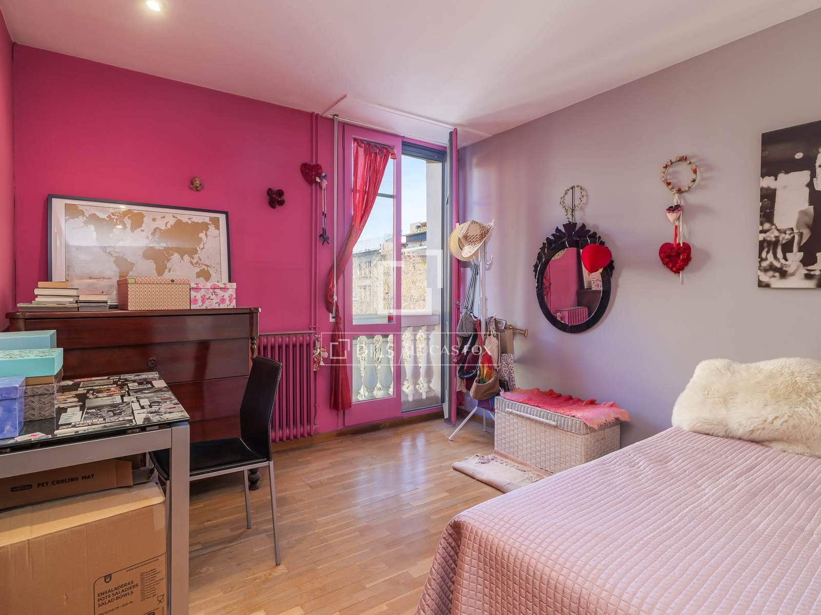 3 slaapkamer Appartement te koop in Barcelona stad met garage - € 795.000 (Ref: 9629233)