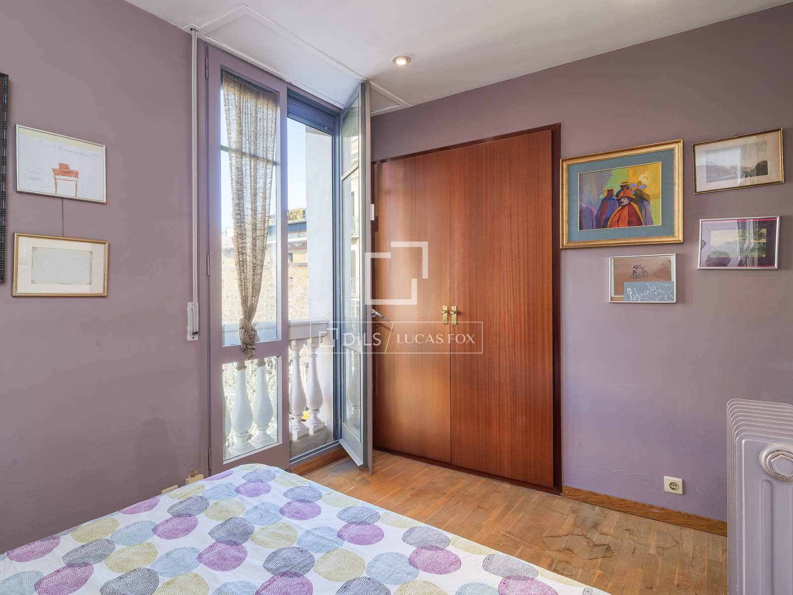 3 slaapkamer Appartement te koop in Barcelona stad met garage - € 795.000 (Ref: 9629233)