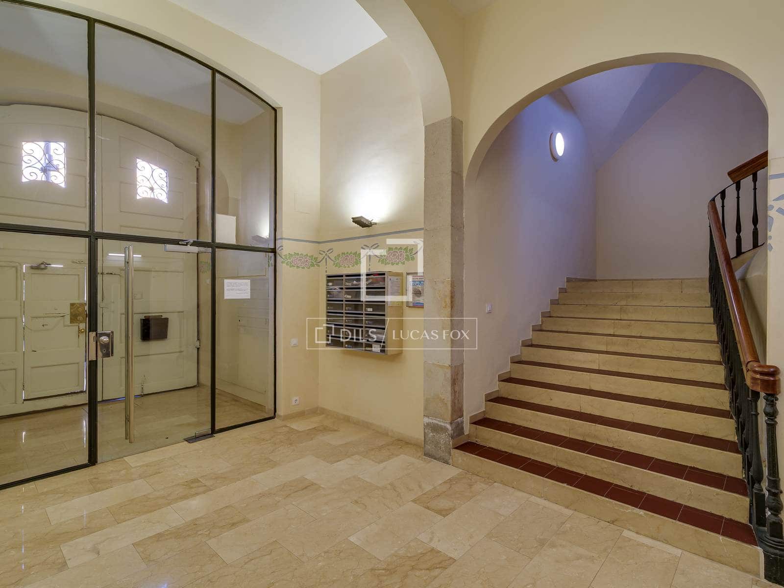 3 slaapkamer Appartement te koop in Barcelona stad met garage - € 795.000 (Ref: 9629233)