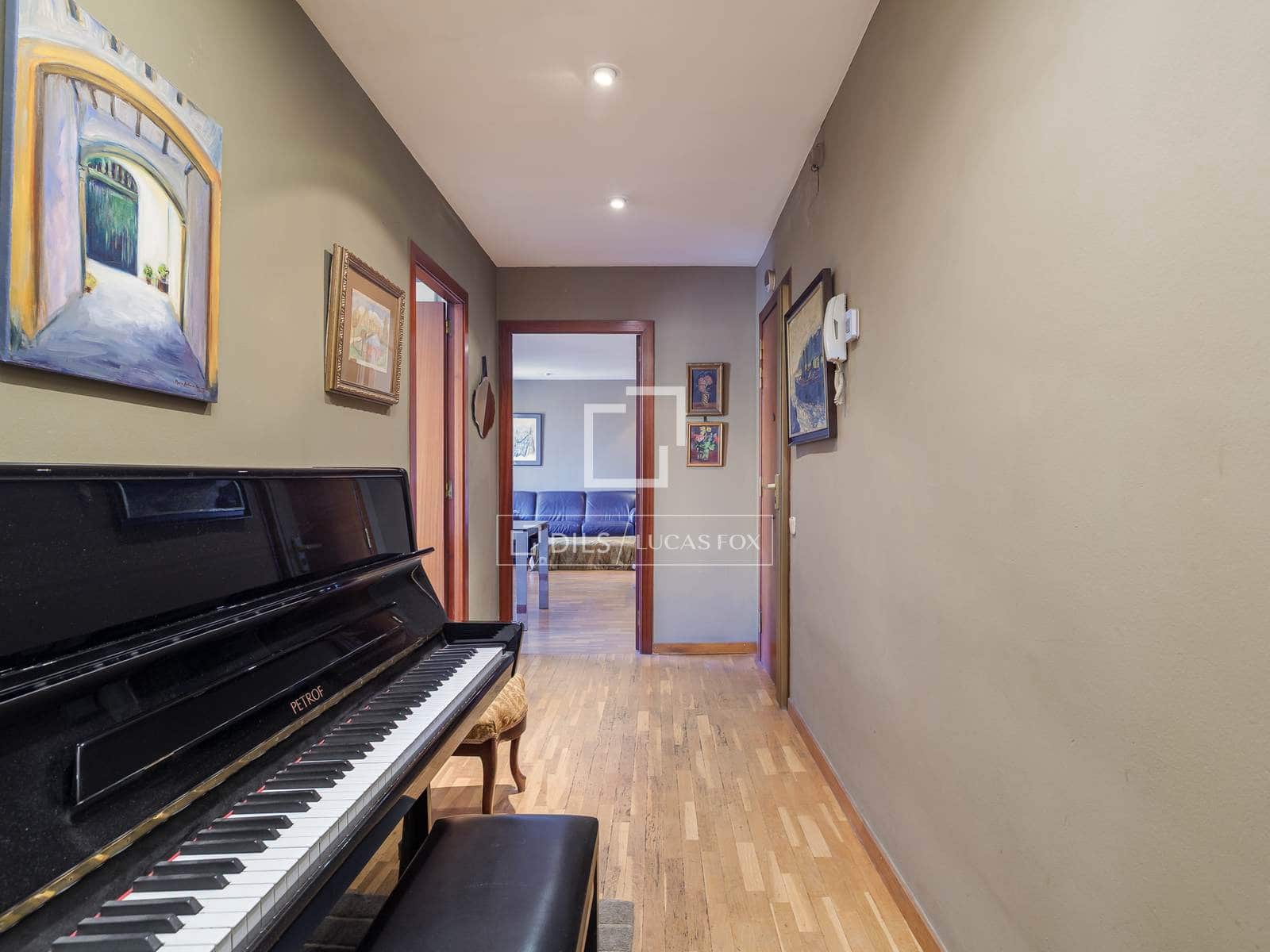 3 slaapkamer Appartement te koop in Barcelona stad met garage - € 795.000 (Ref: 9629233)