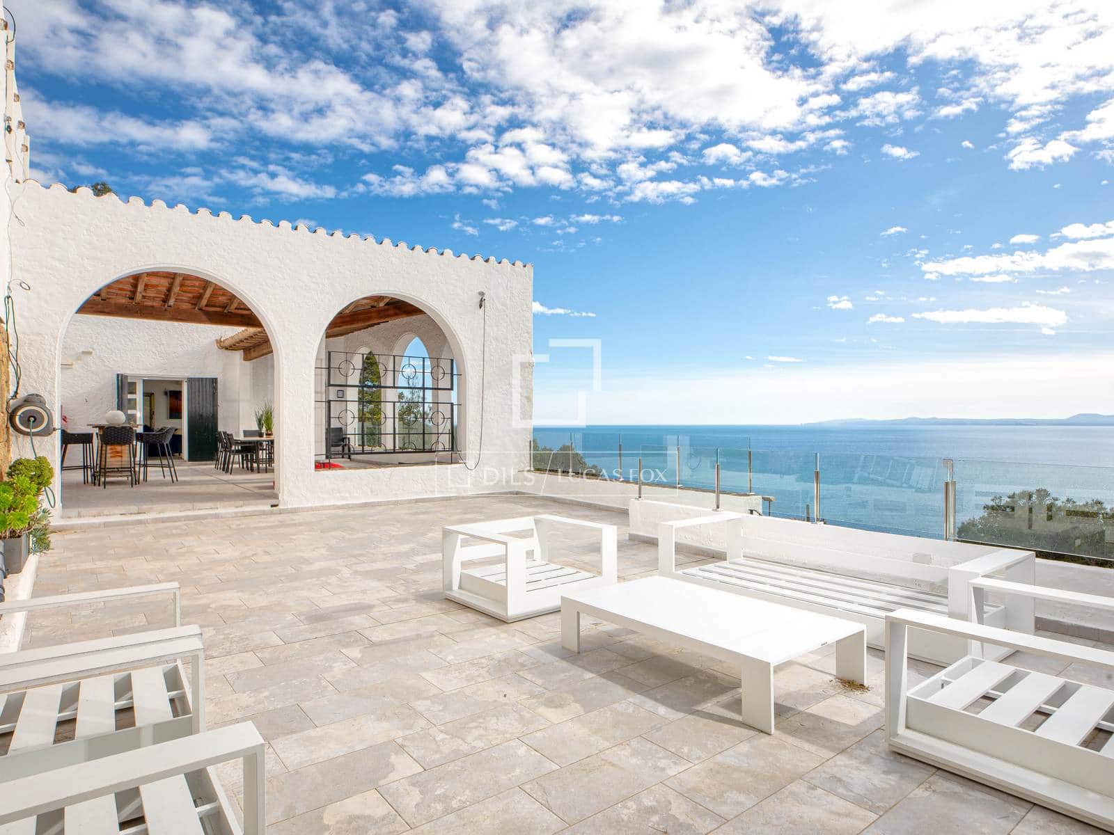 6 bedroom Villa for sale in Roses with pool garage - € 2,490,000 (Ref: 9630544)