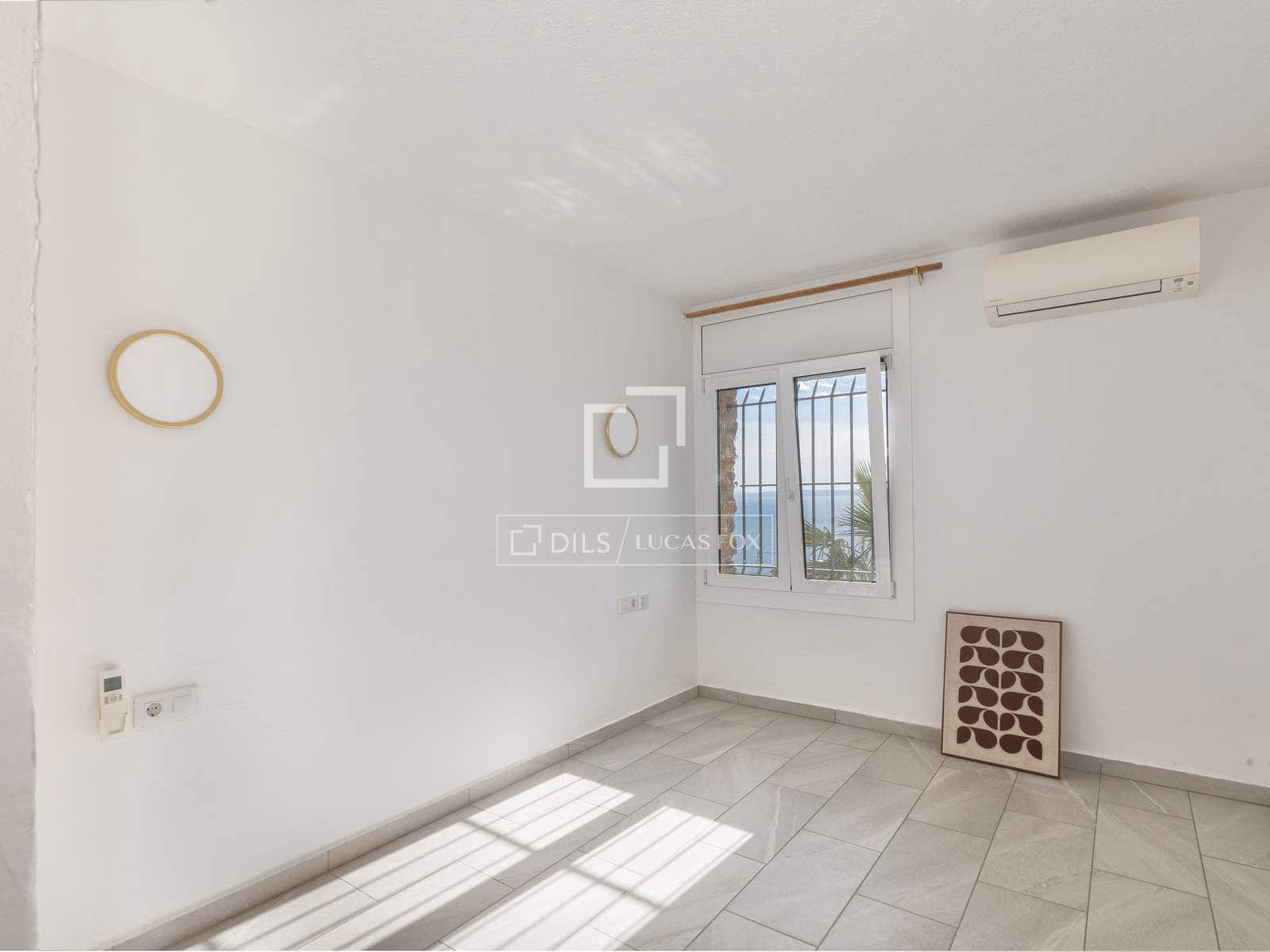 6 bedroom Villa for sale in Roses with pool garage - € 2,490,000 (Ref: 9630544)