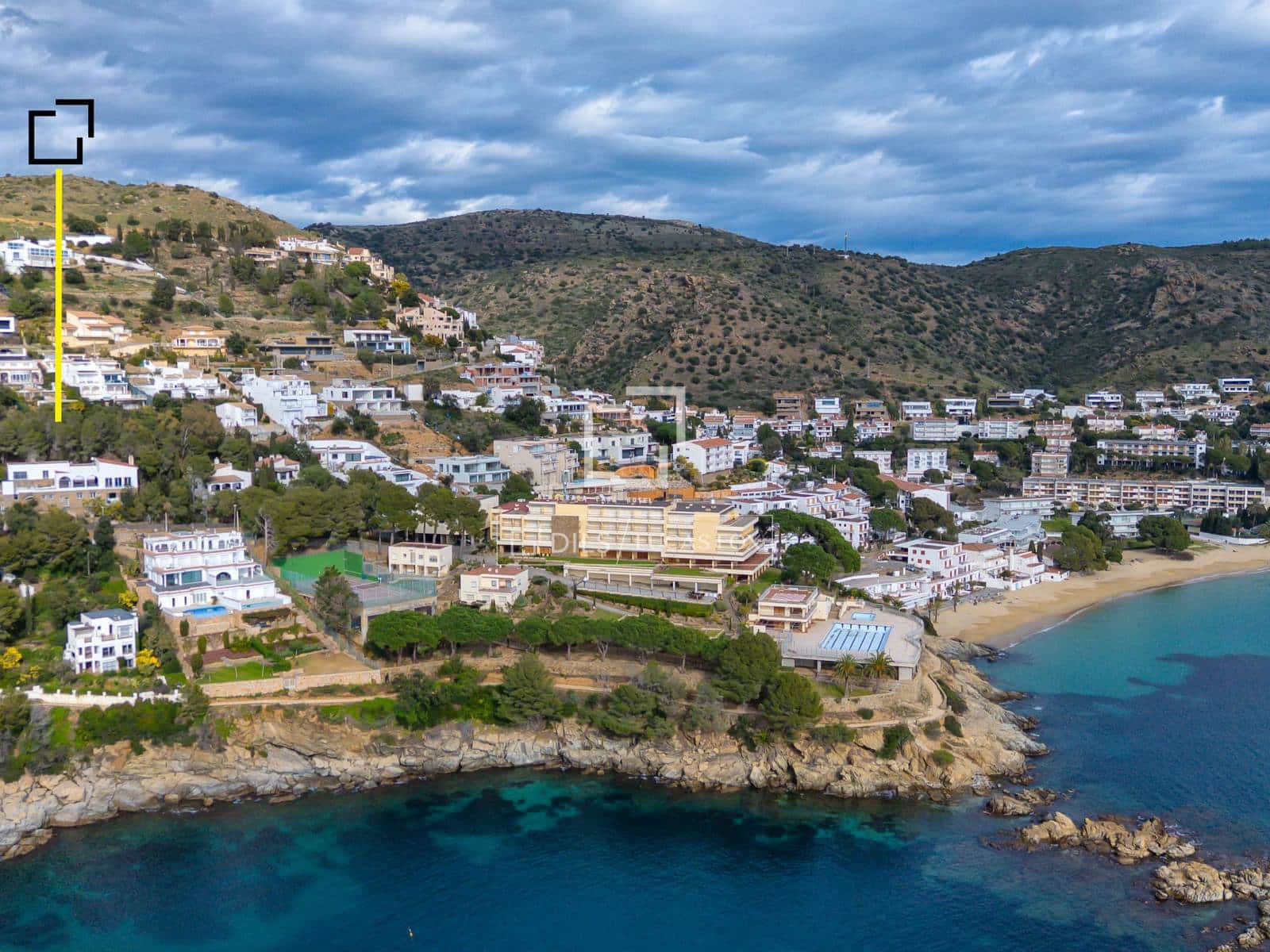 6 bedroom Villa for sale in Roses with pool garage - € 2,490,000 (Ref: 9630544)