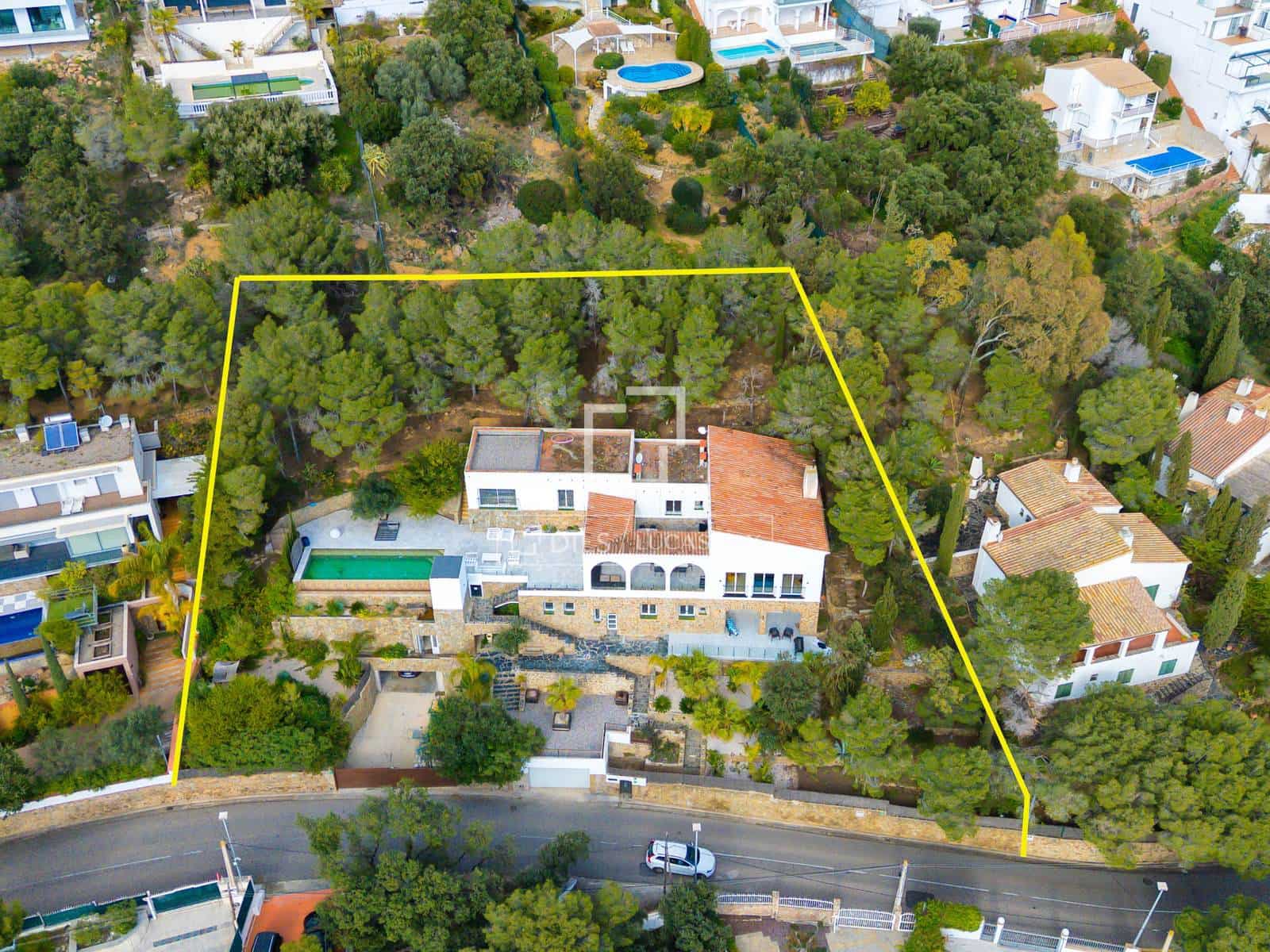 6 bedroom Villa for sale in Roses with pool garage - € 2,490,000 (Ref: 9630544)