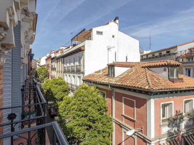 2 soveværelse Lejlighed til leje i Madrid by - € 2.500 (Ref: 9630545)