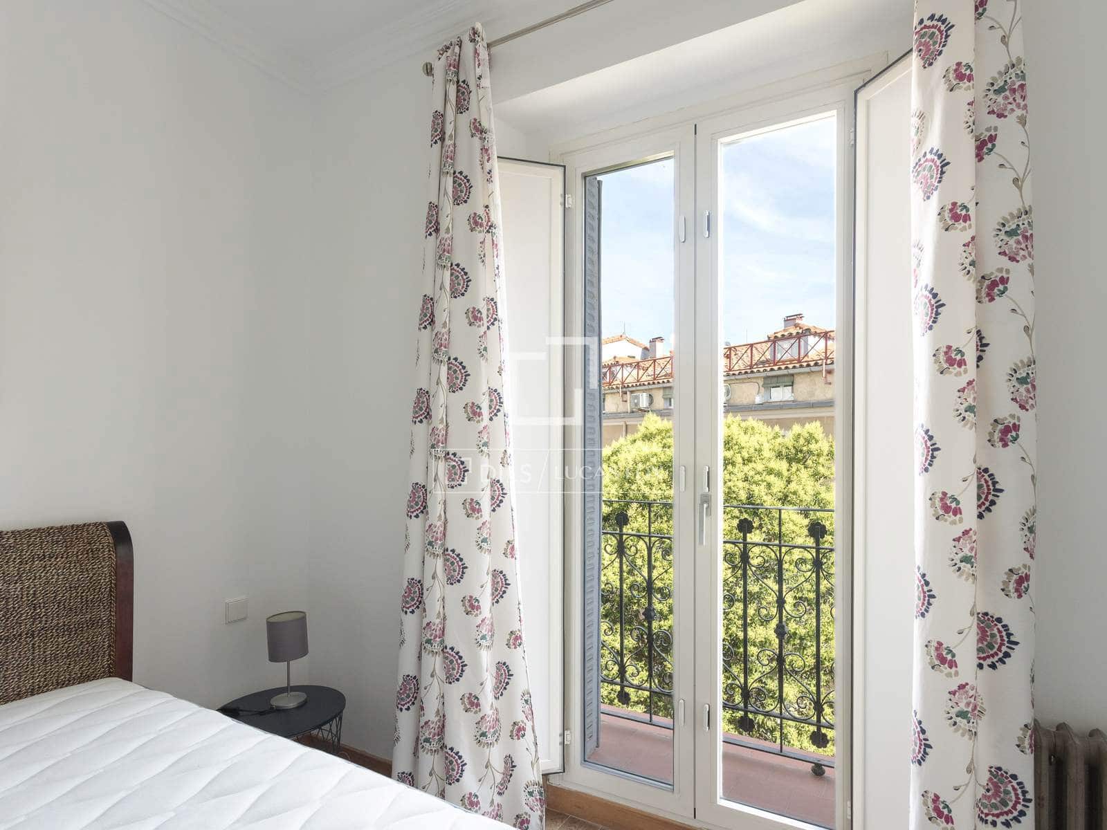 2 soverom Leilighet til leie i Madrid by - € 2 500 (Ref: 9630545)