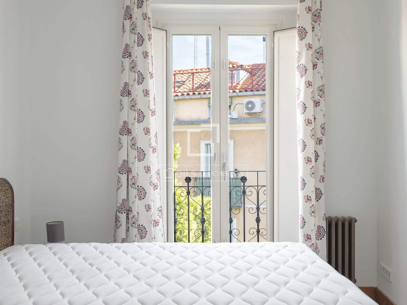 2 soverom Leilighet til leie i Madrid by - € 2 500 (Ref: 9630545)