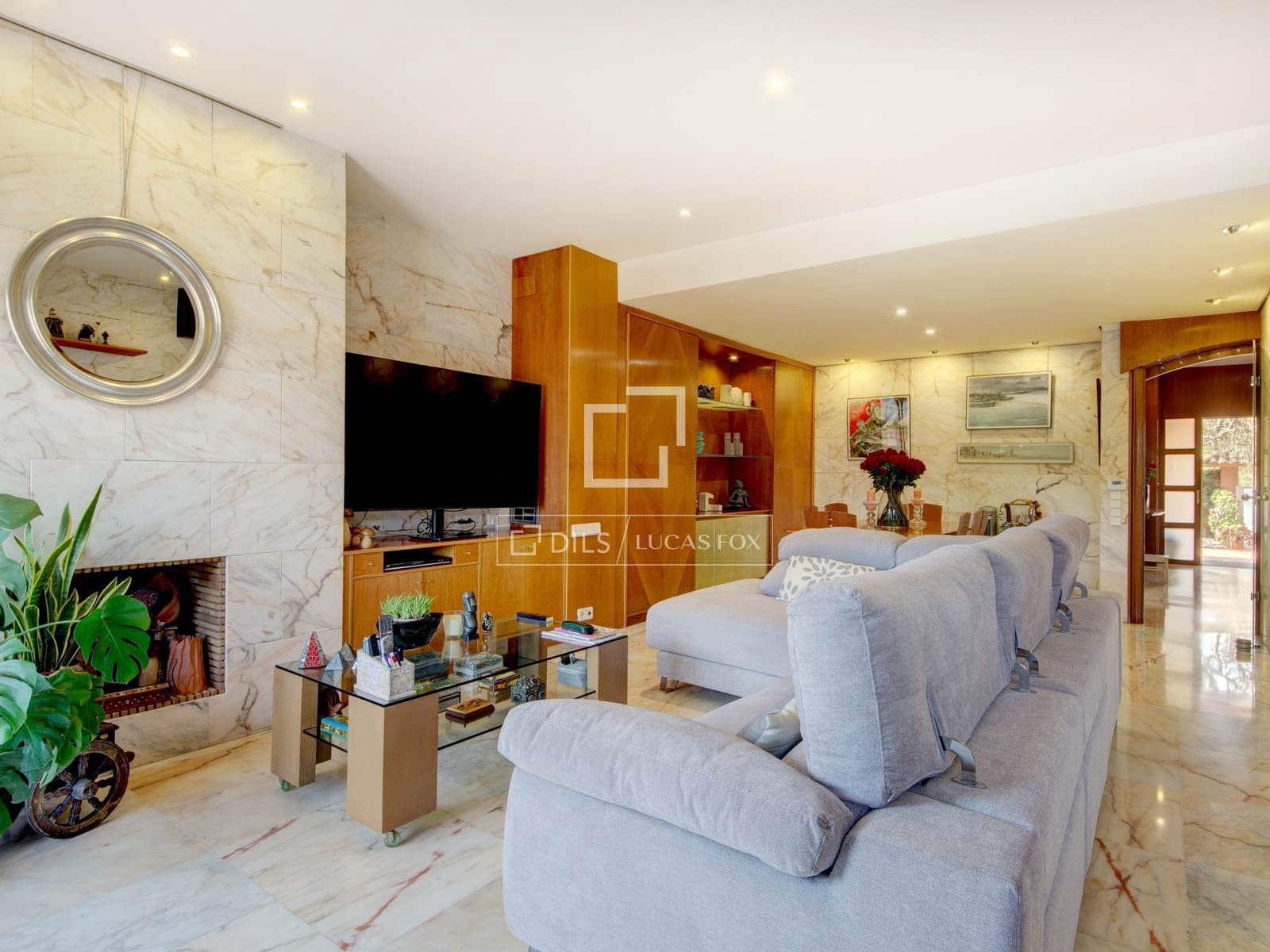 4 chambre Villa/Maison à vendre à Sant Just Desvern avec piscine garage - 1 290 000 € (Ref: 9630547)