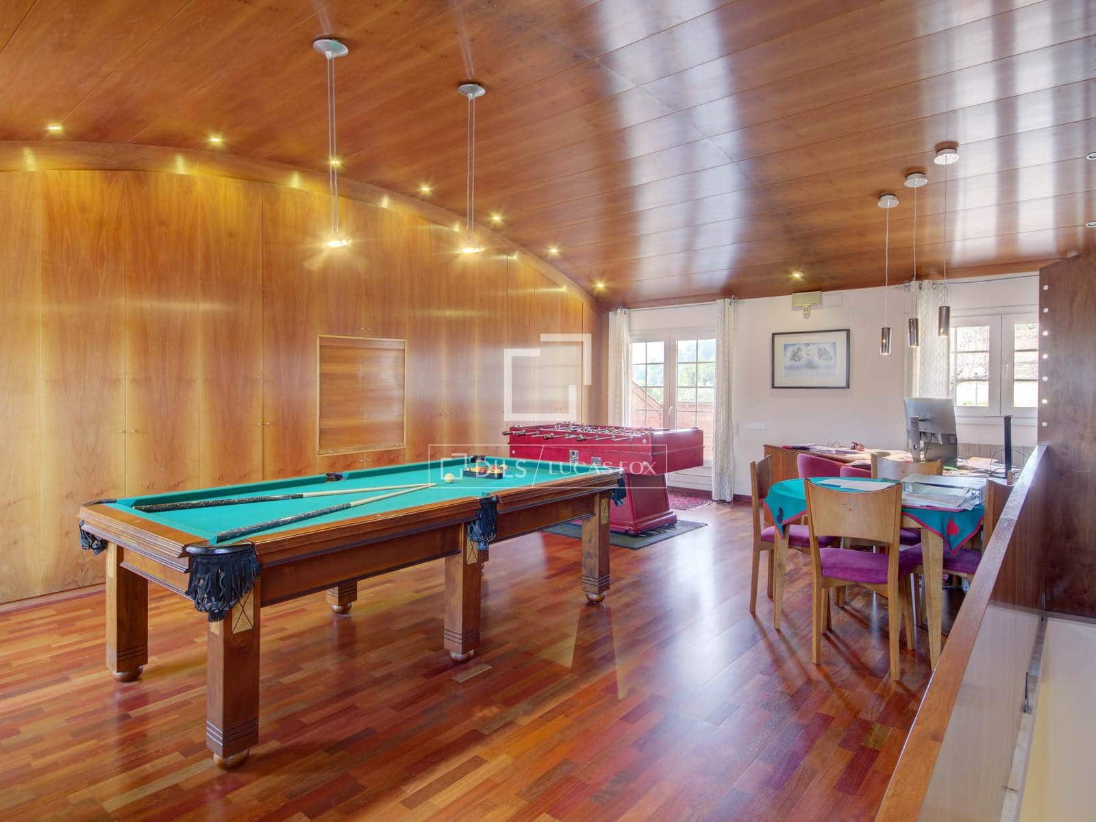 4 chambre Villa/Maison à vendre à Sant Just Desvern avec piscine garage - 1 290 000 € (Ref: 9630547)