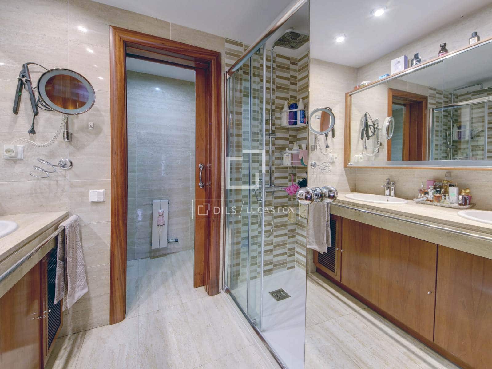 4 bedroom Villa for sale in Sant Just Desvern with pool garage - € 1,290,000 (Ref: 9630547)