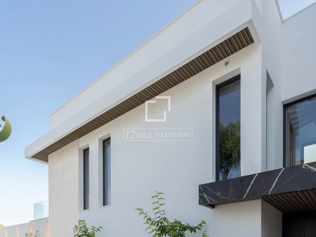 7 slaapkamer Villa te koop in El Paraiso, Estepona met zwembad - € 6.800.000 (Ref: 9631393)