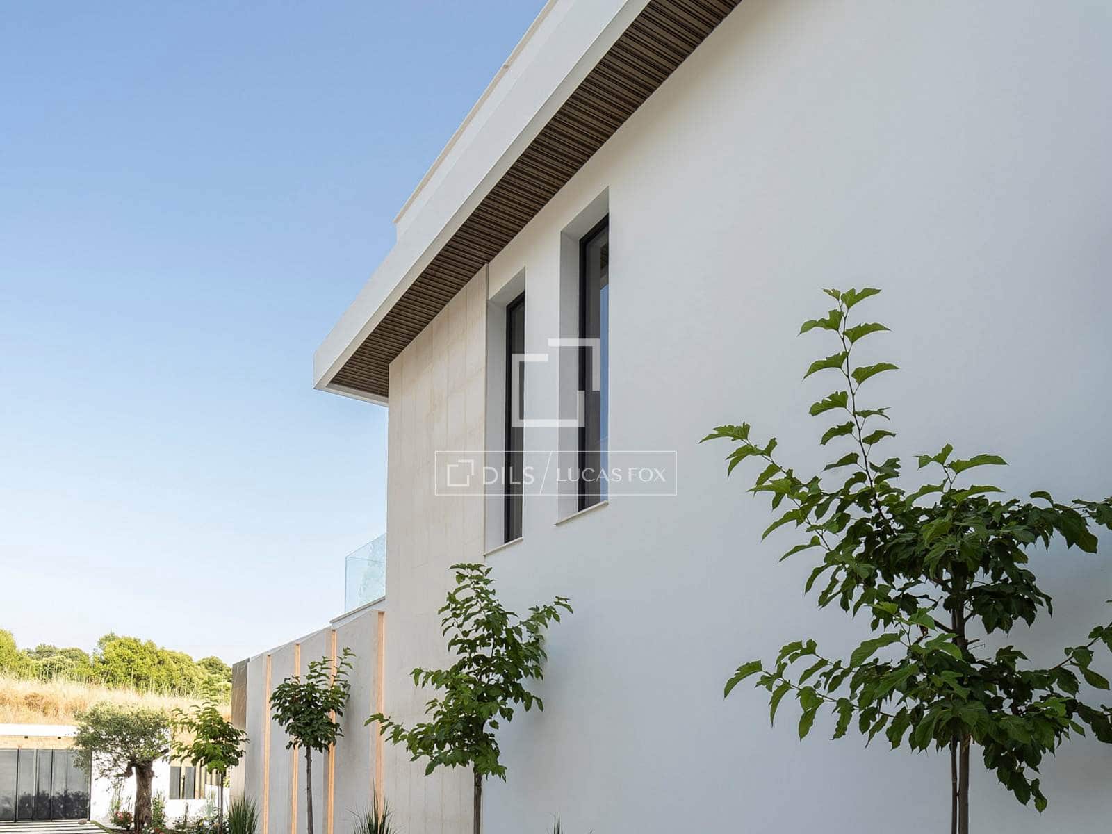 7 slaapkamer Villa te koop in El Paraiso met zwembad - € 6.800.000 (Ref: 9631393)